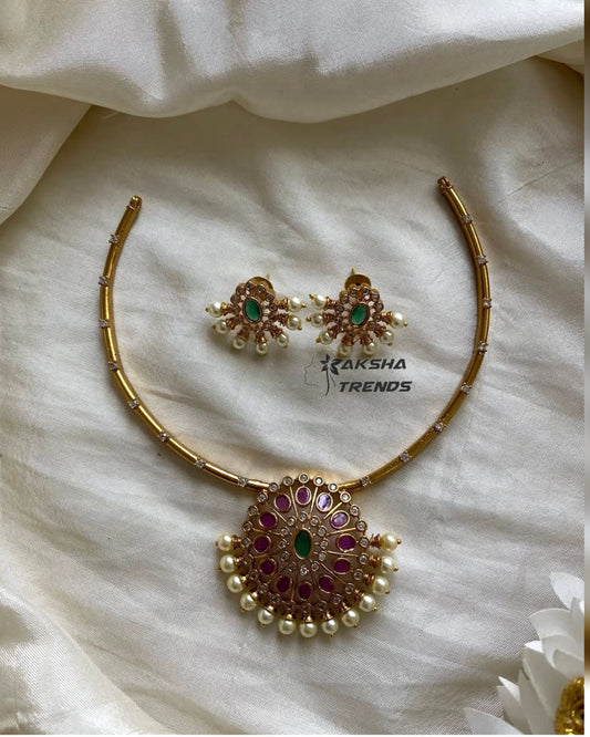 Hasli diamond necklace