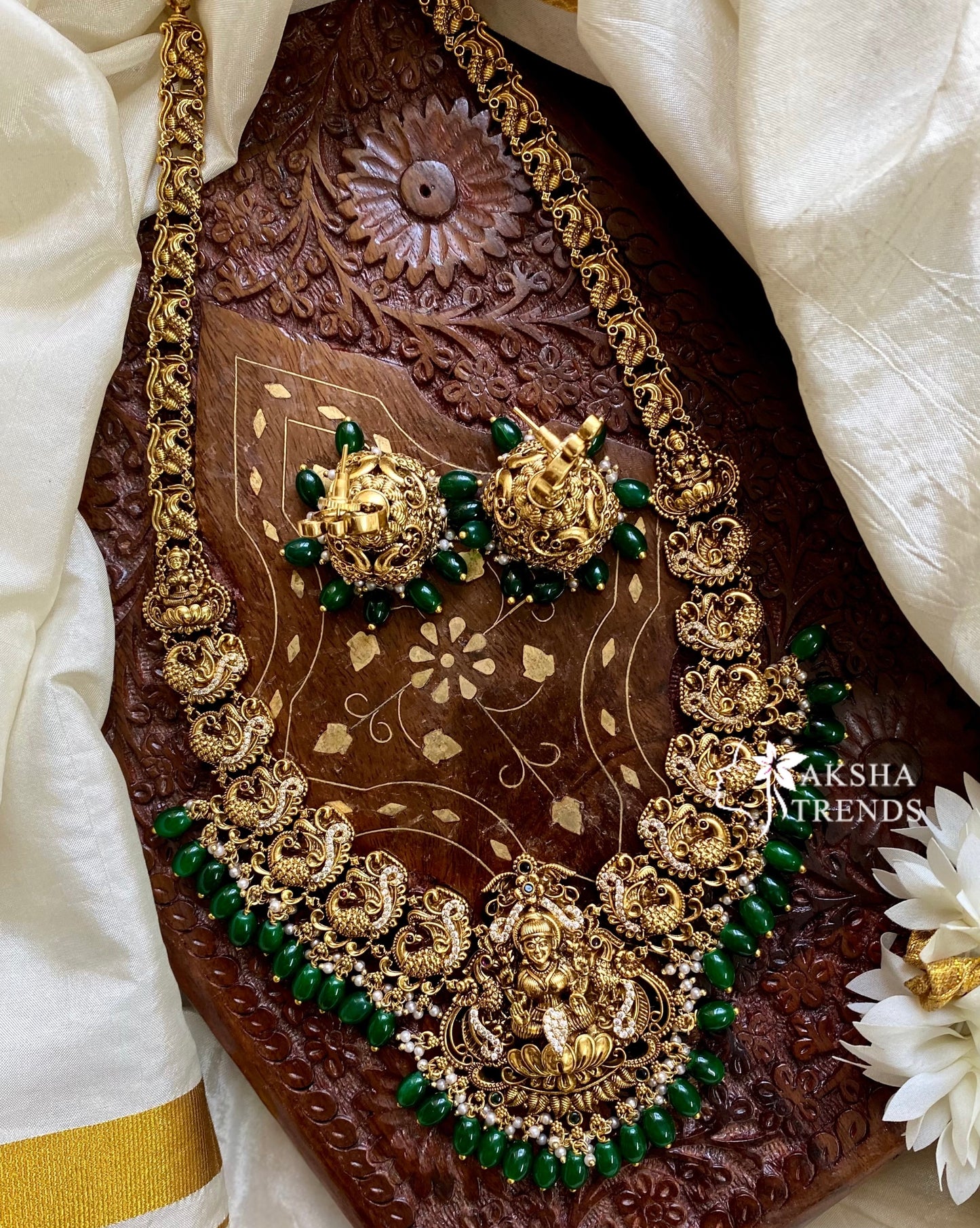 Nagasi bridal Haram Aksha Trends