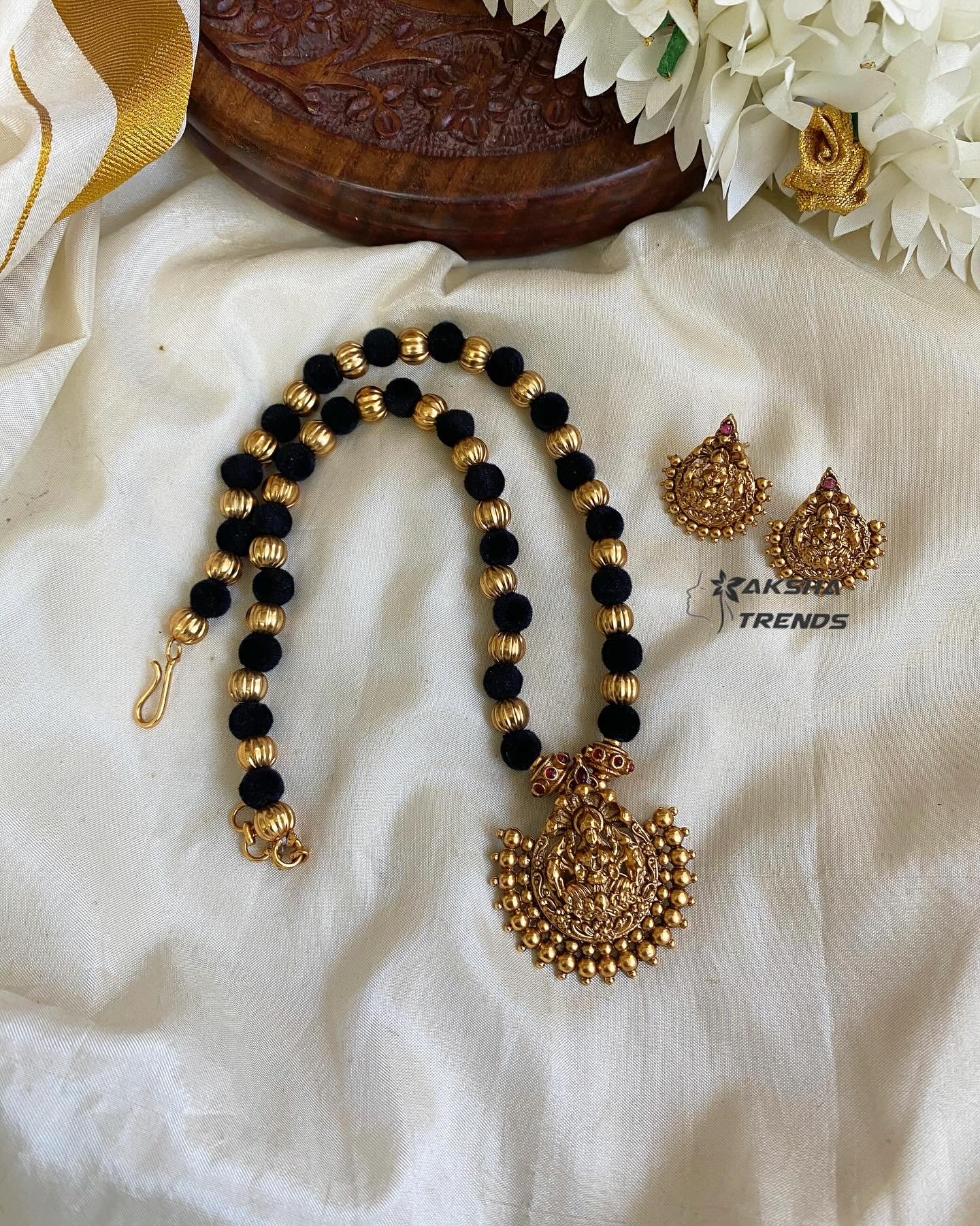 Lakshmi Attigai -velvet beads Aksha Trends