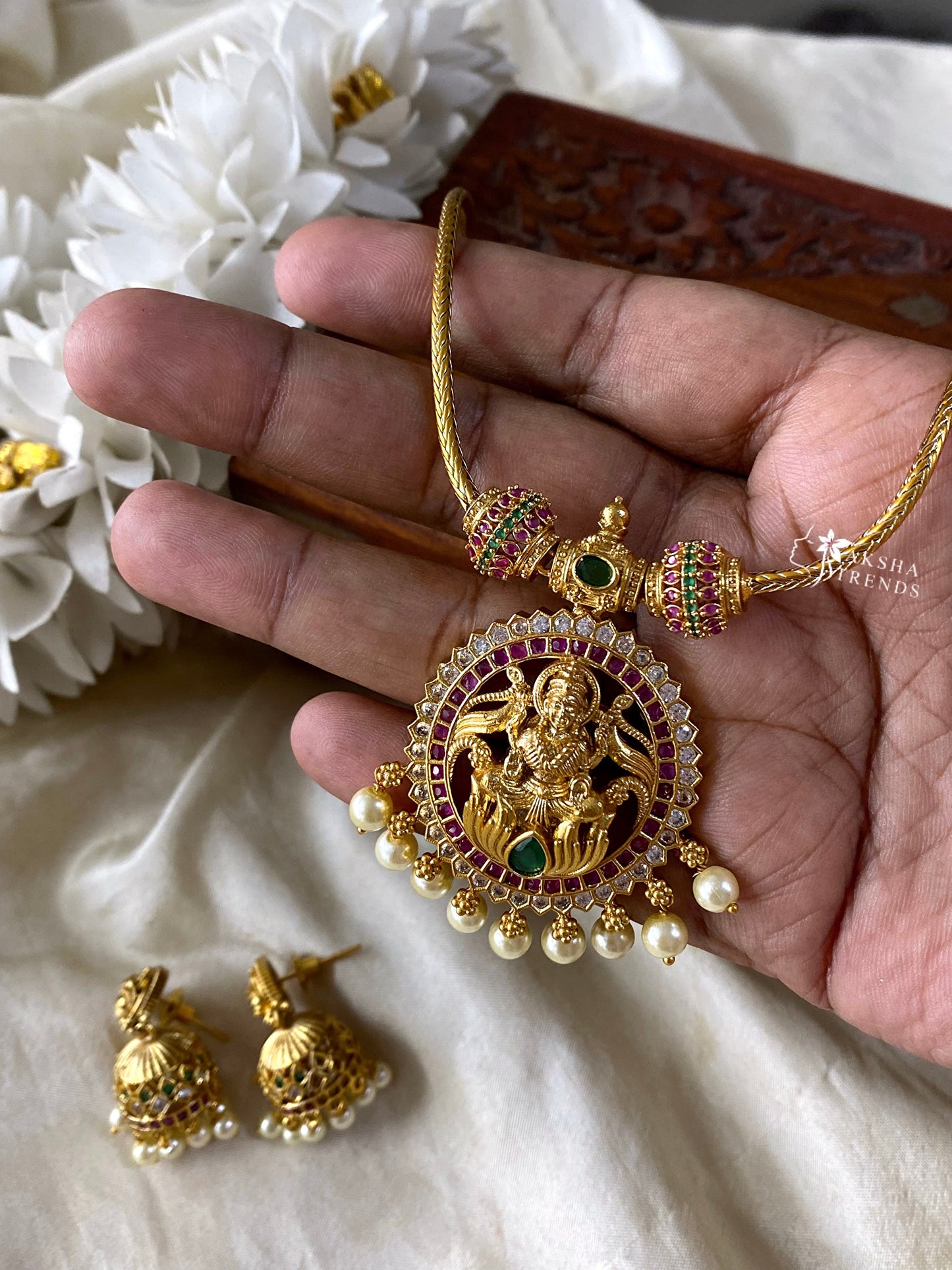 Lakshmi Attigai Aksha Trends