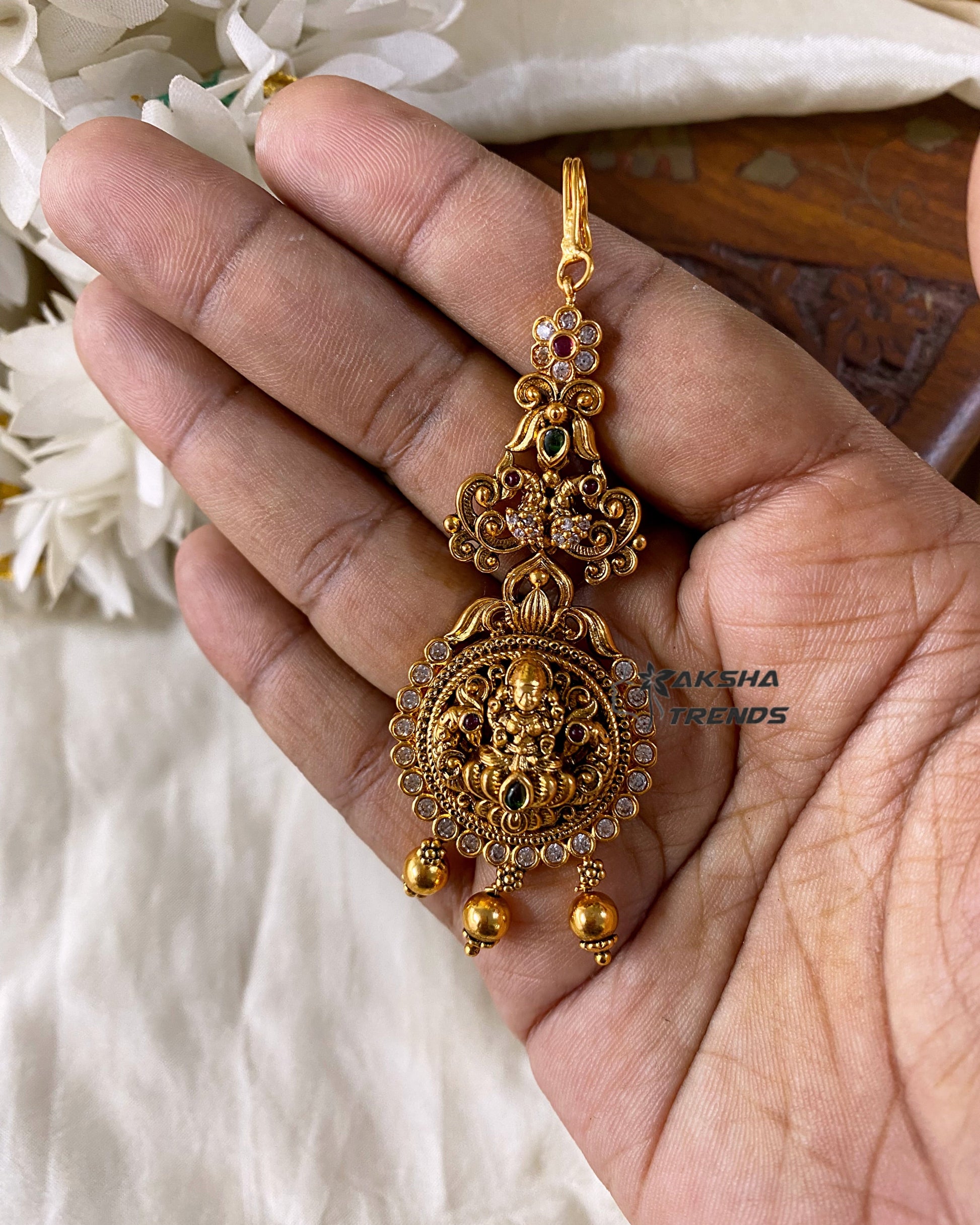 Premium Antique Nagas tikka Aksha Trends
