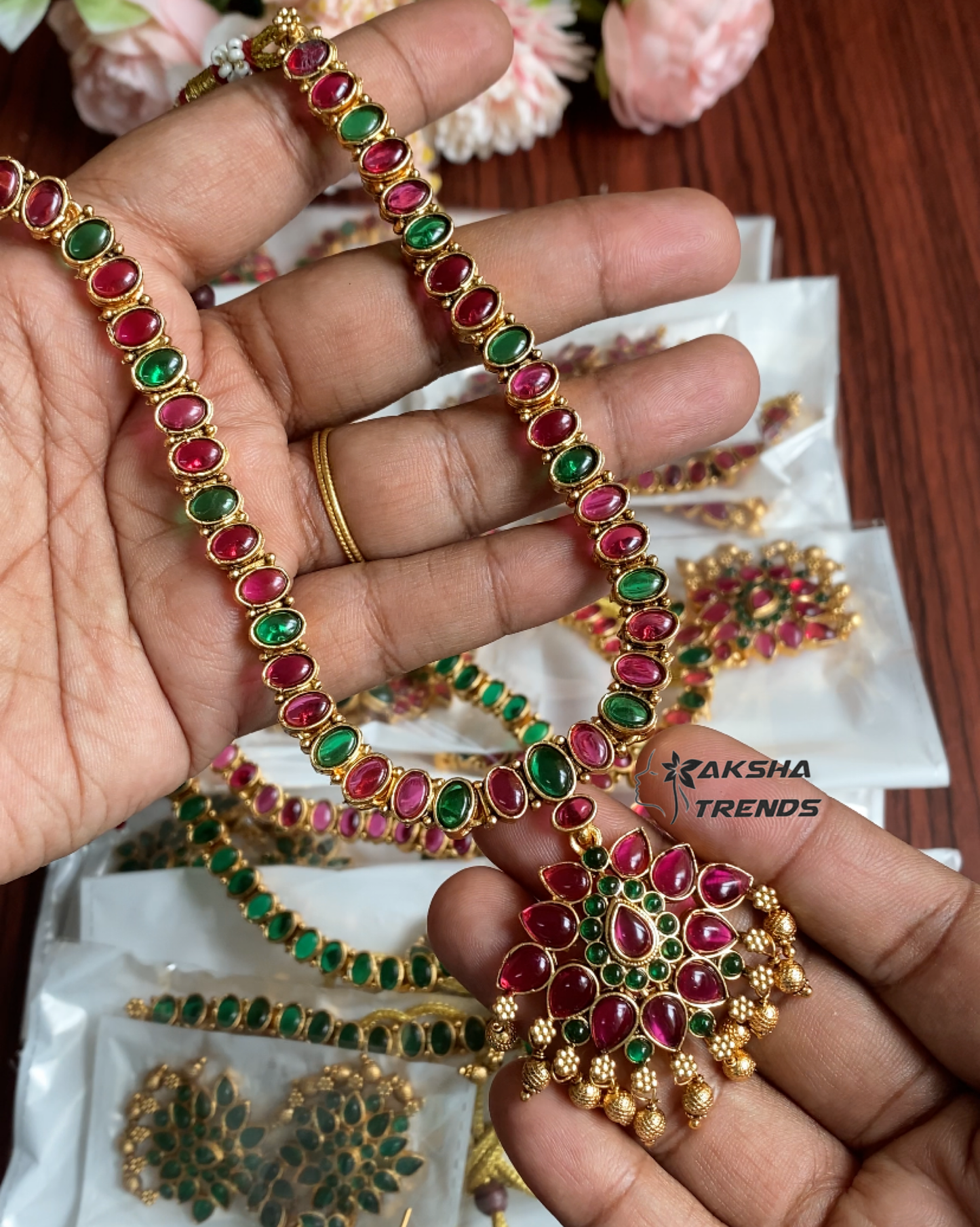 Antique kemp attigai -Mix Aksha Trends