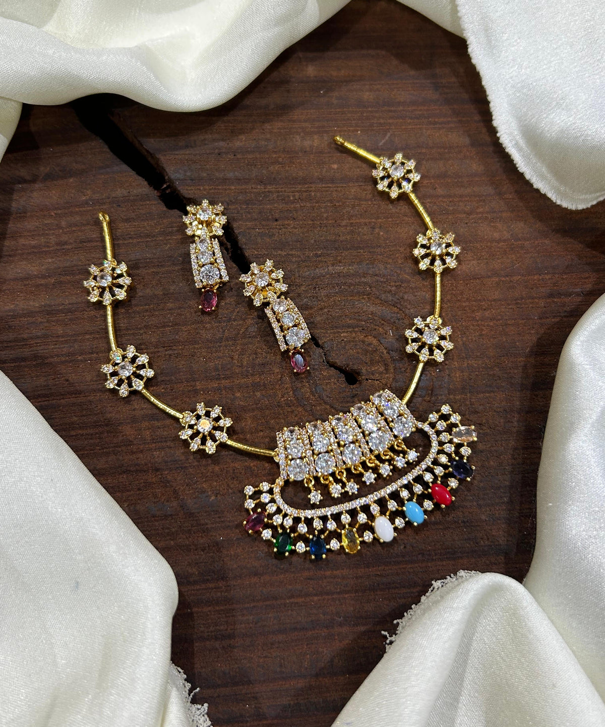 Premium Navratna Hasli choker Aksha Trends