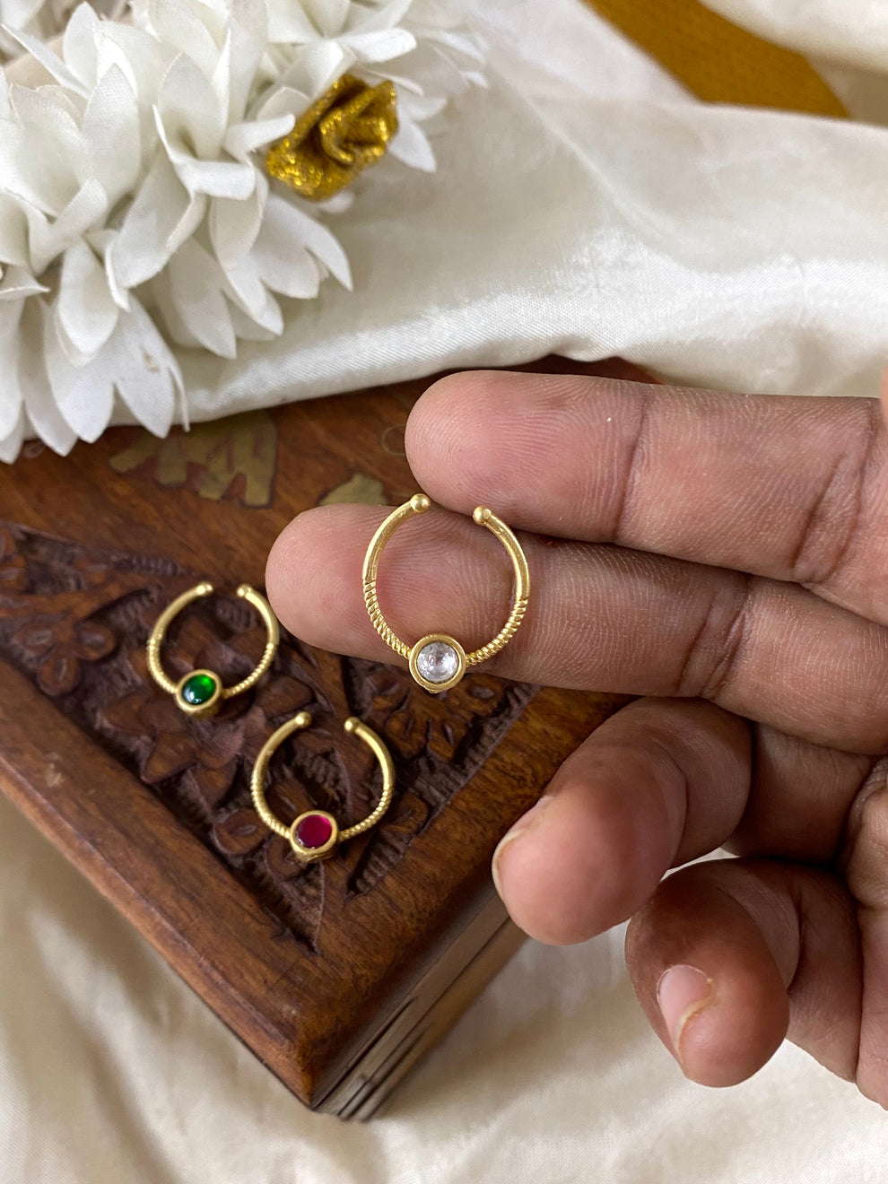 Premium kemp Nose pin Aksha Trends 