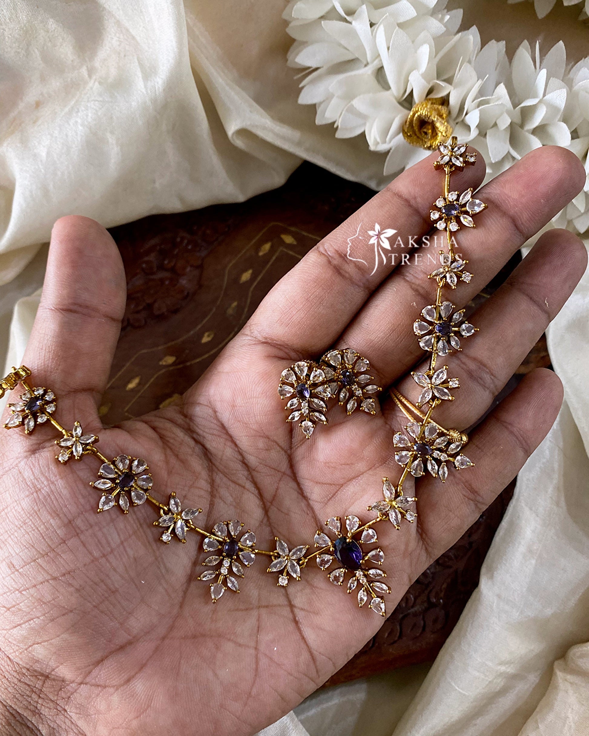 Floral diamond Necklace Aksha Trends