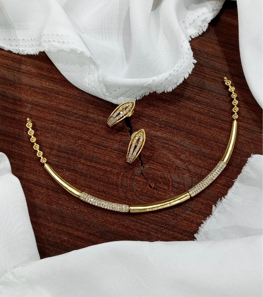 Hasli diamond necklace Aksha Trends