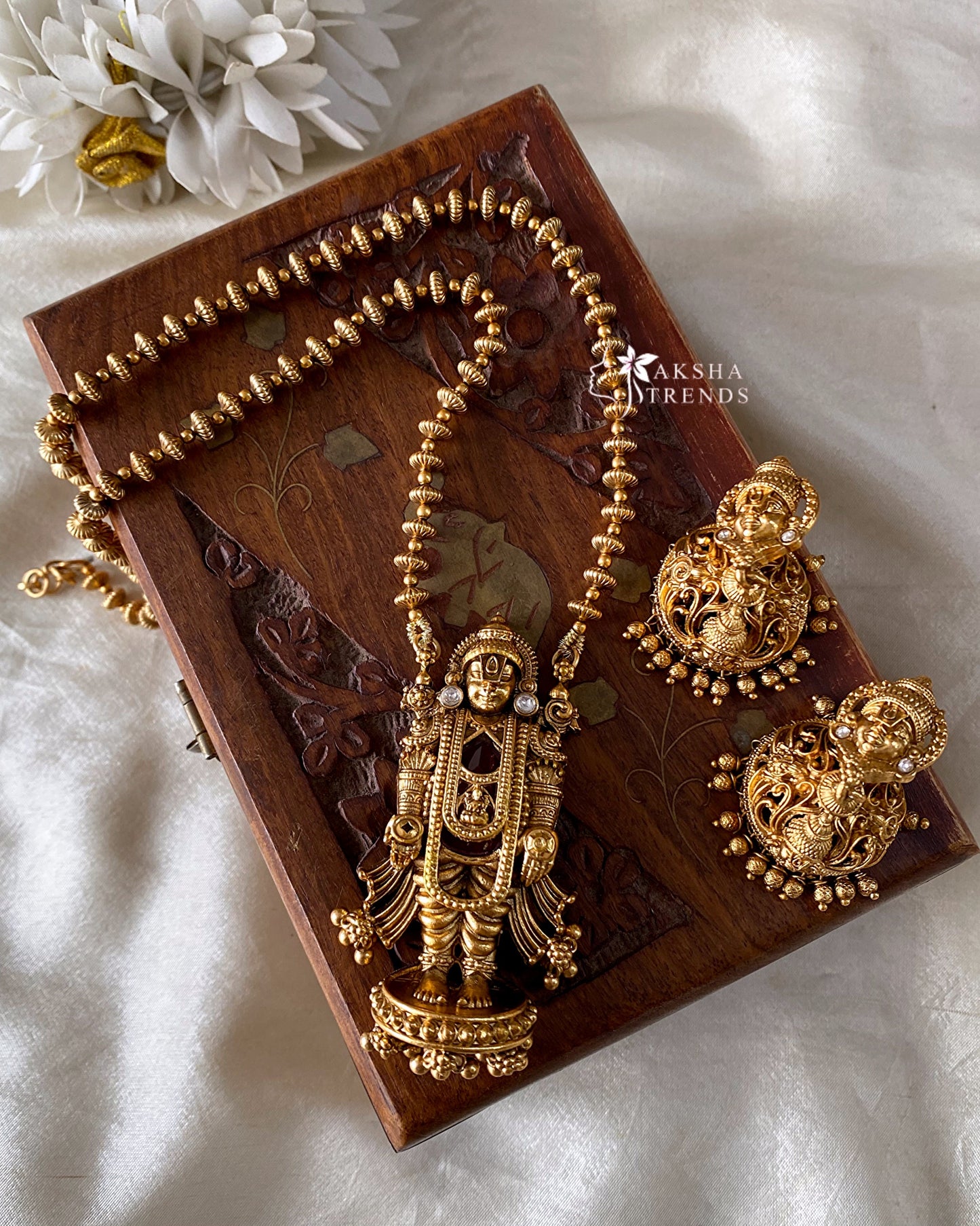 Balaji pendant chain Aksha Trends