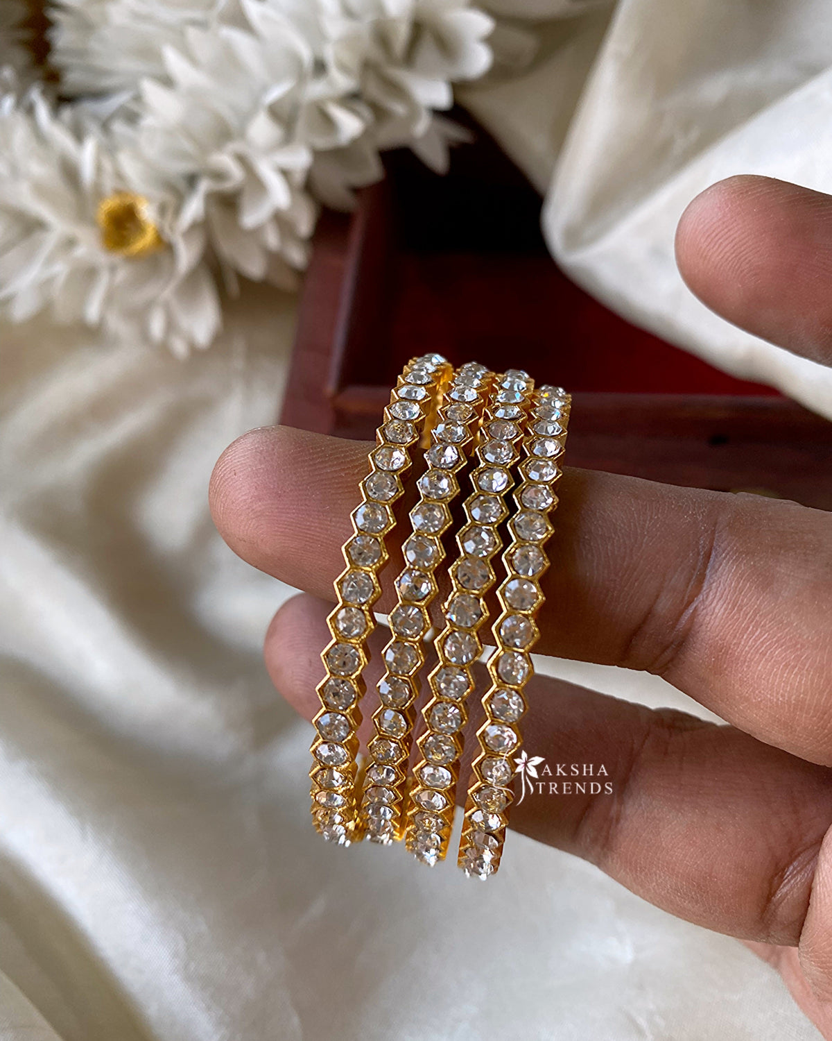 Kids stone bangles (4pc) Aksha Trends