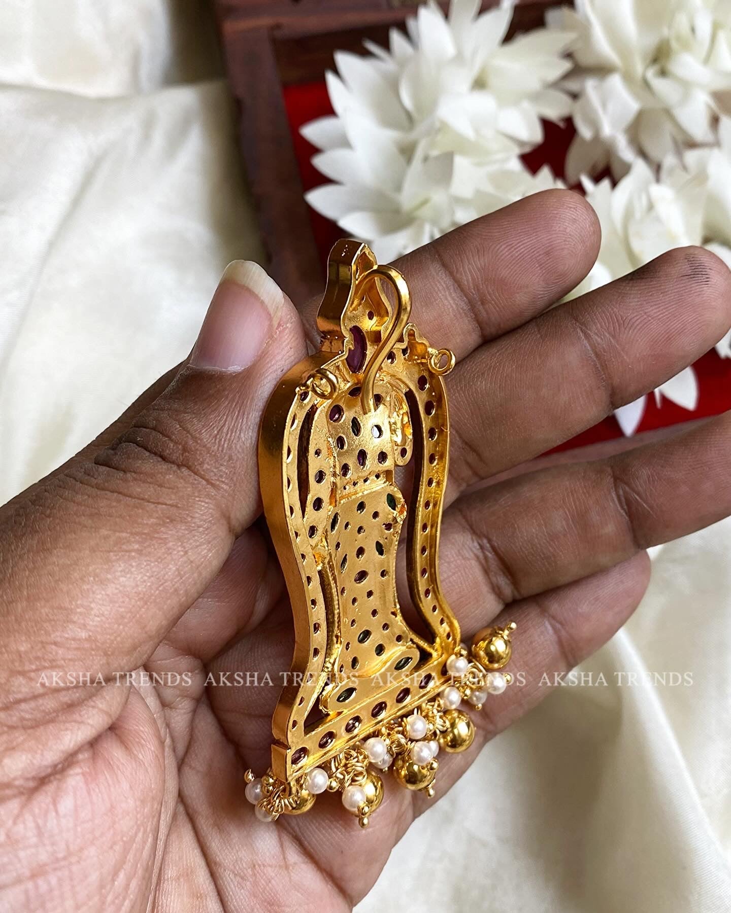 Meenakshi Amman pendant Aksha Trends