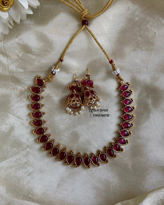 Kemp manga necklace -Ruby Aksha Trends