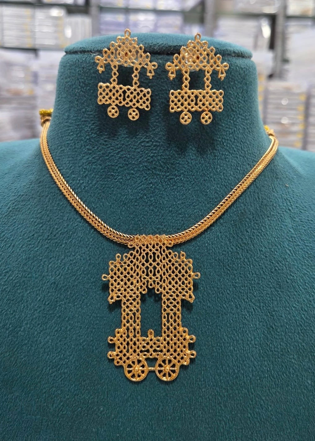 Antique Kolam choker Aksha Trends
