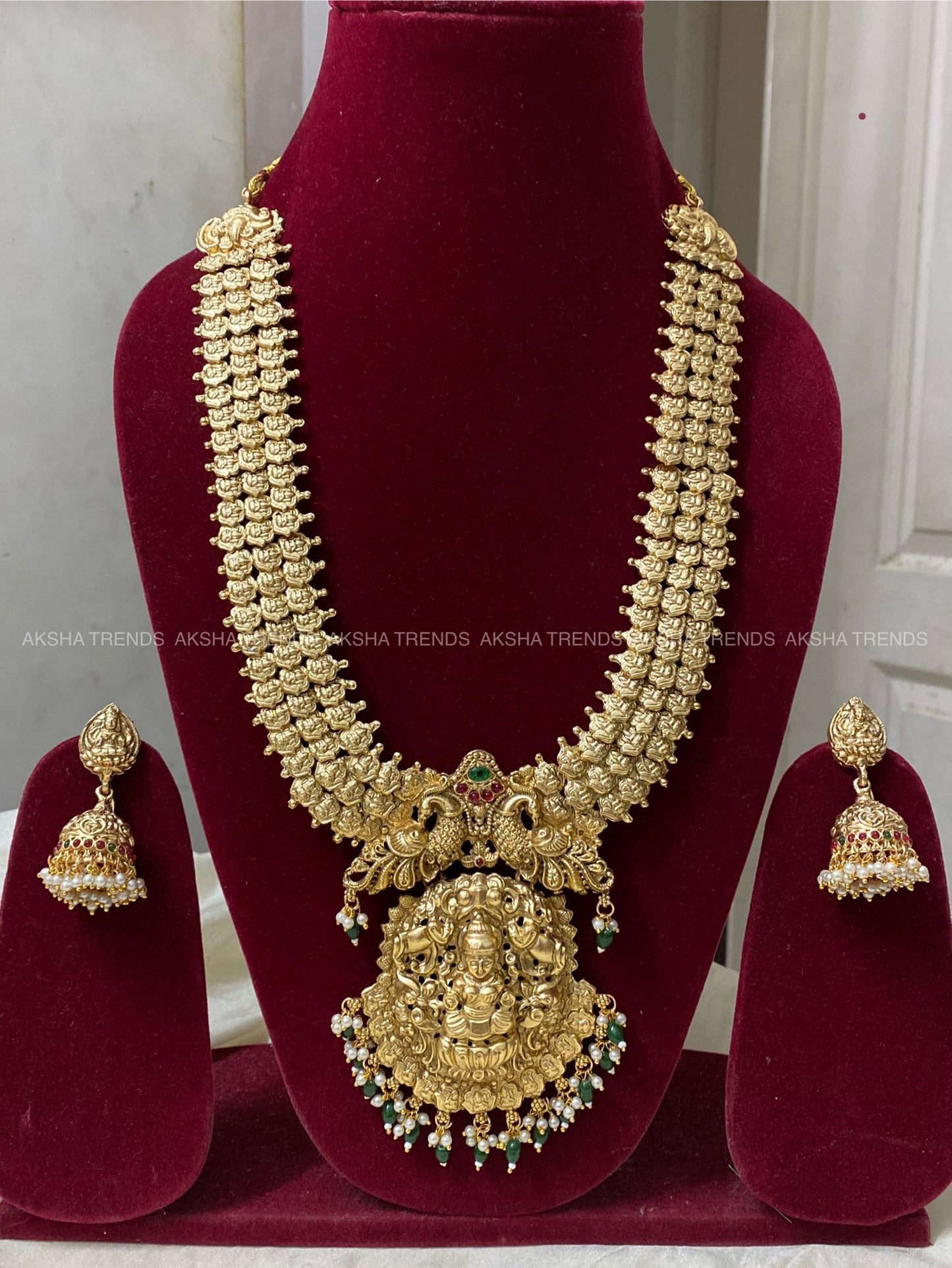 Grand bridal heavy haram Aksha Trends