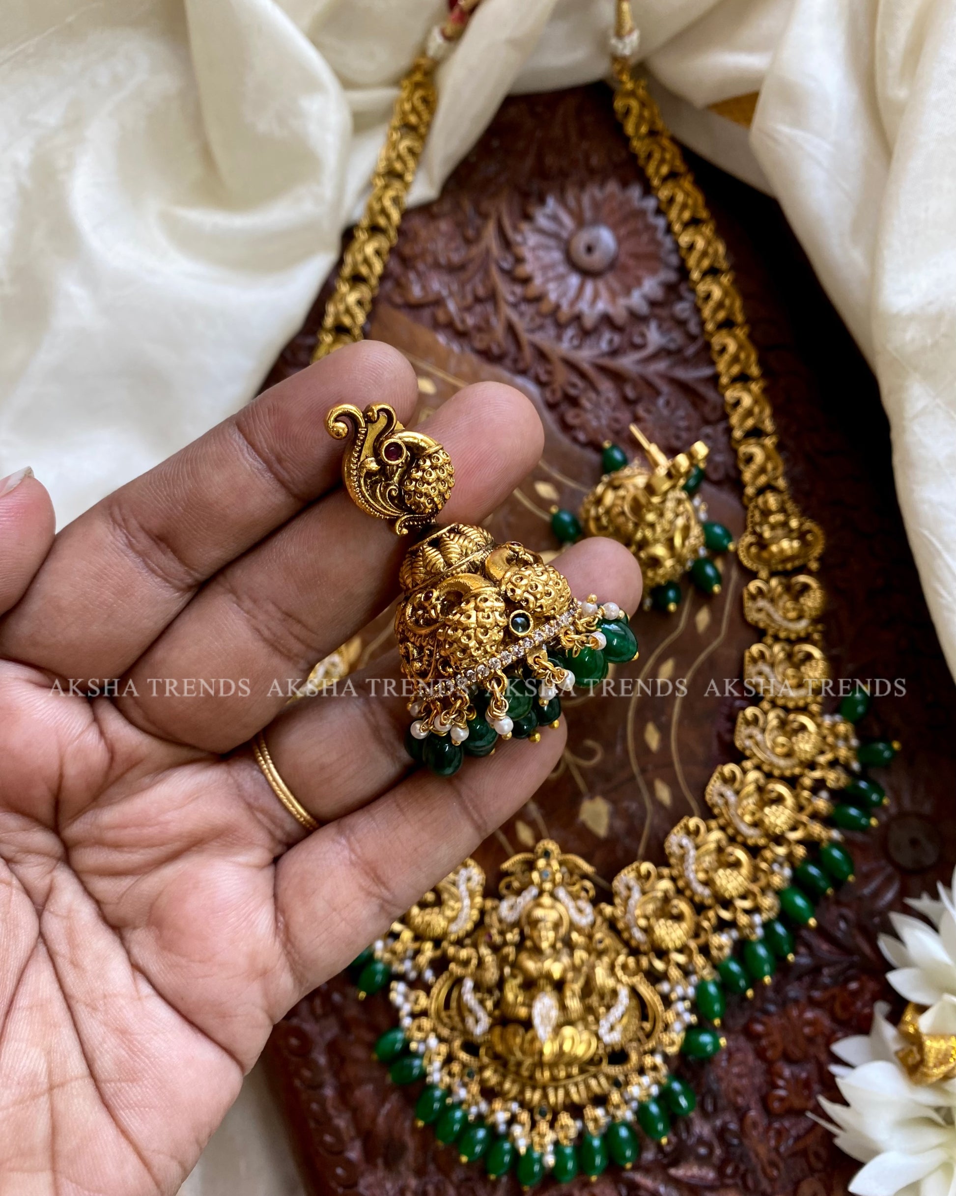 Nagasi bridal Haram Aksha Trends