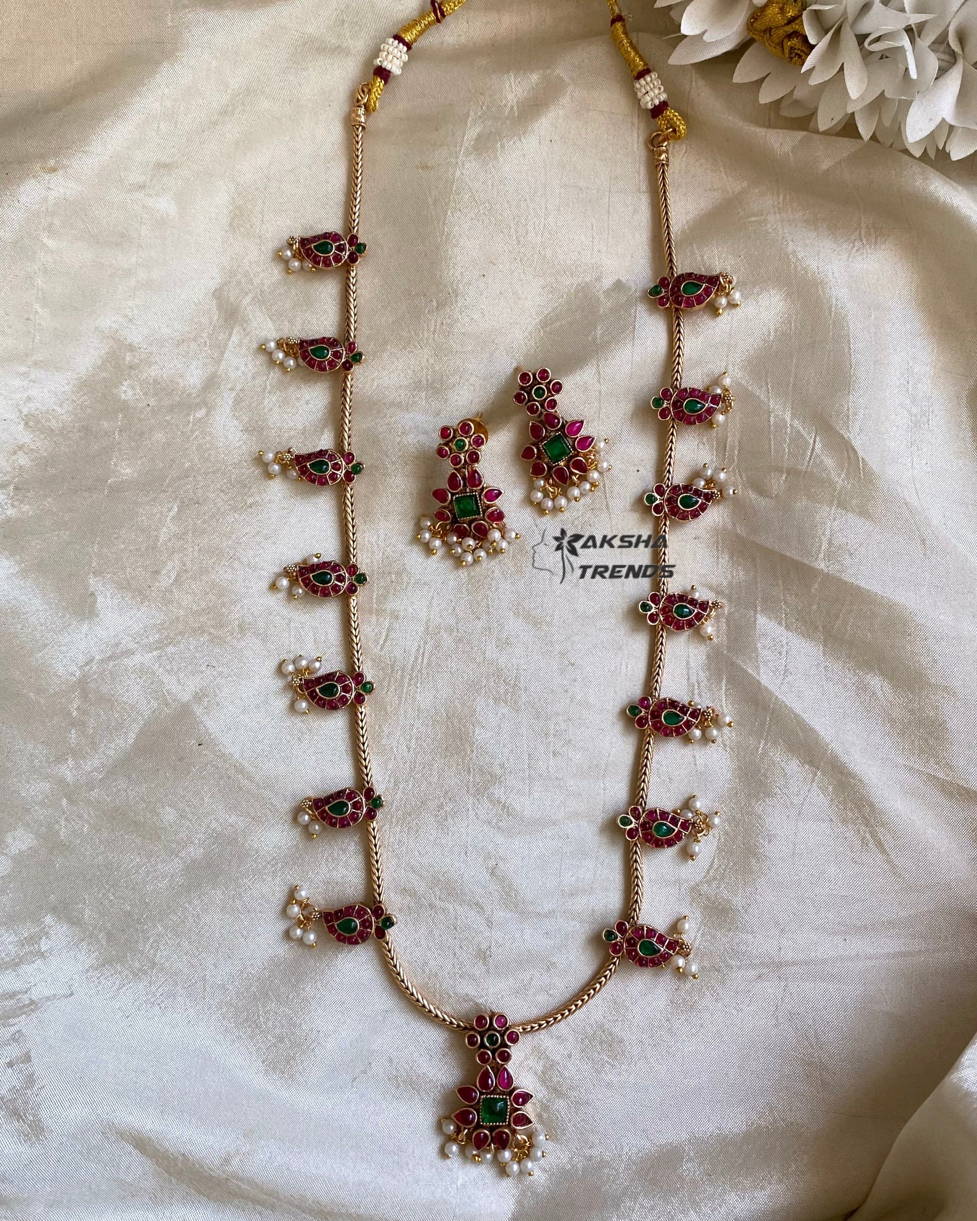 Antique kemp haram Aksha Trends