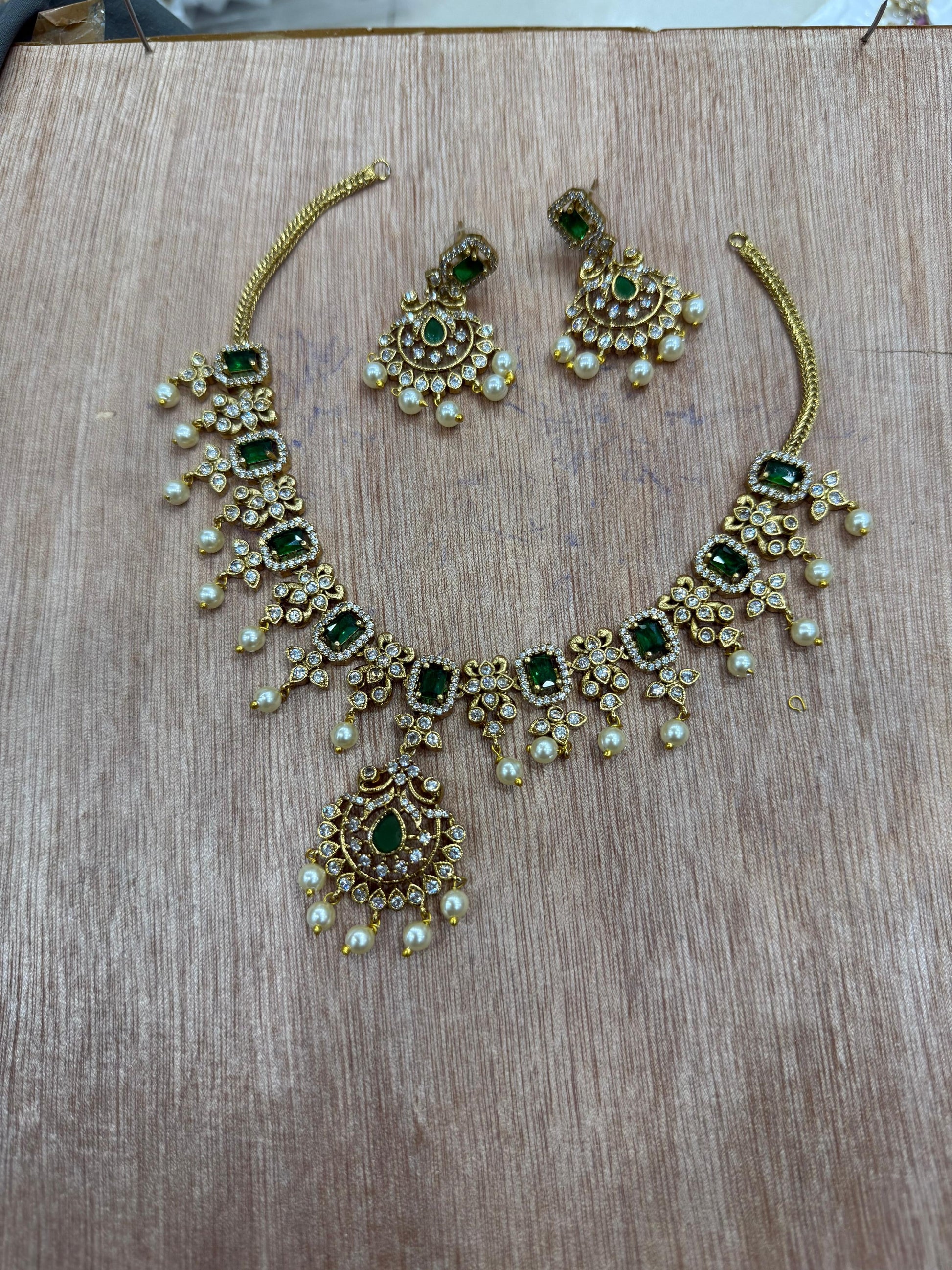 Premium floral diamond necklace Aksha Trends