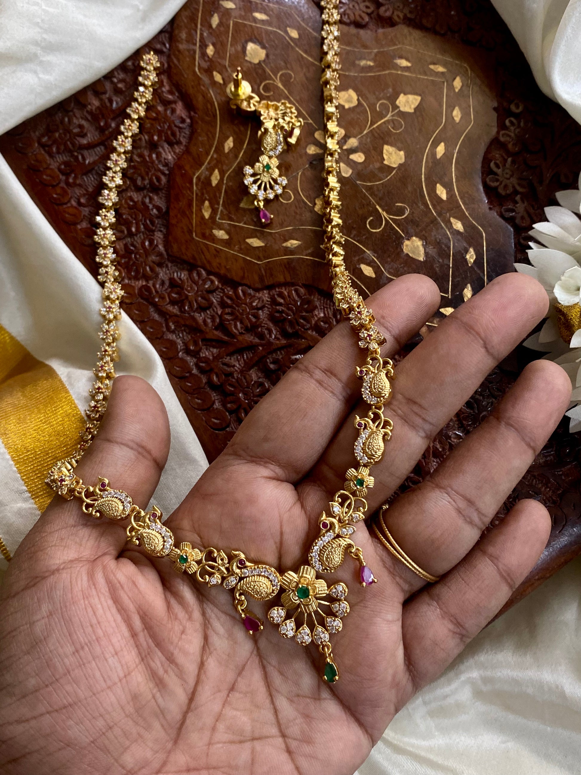 Floral diamond haram Aksha Trends
