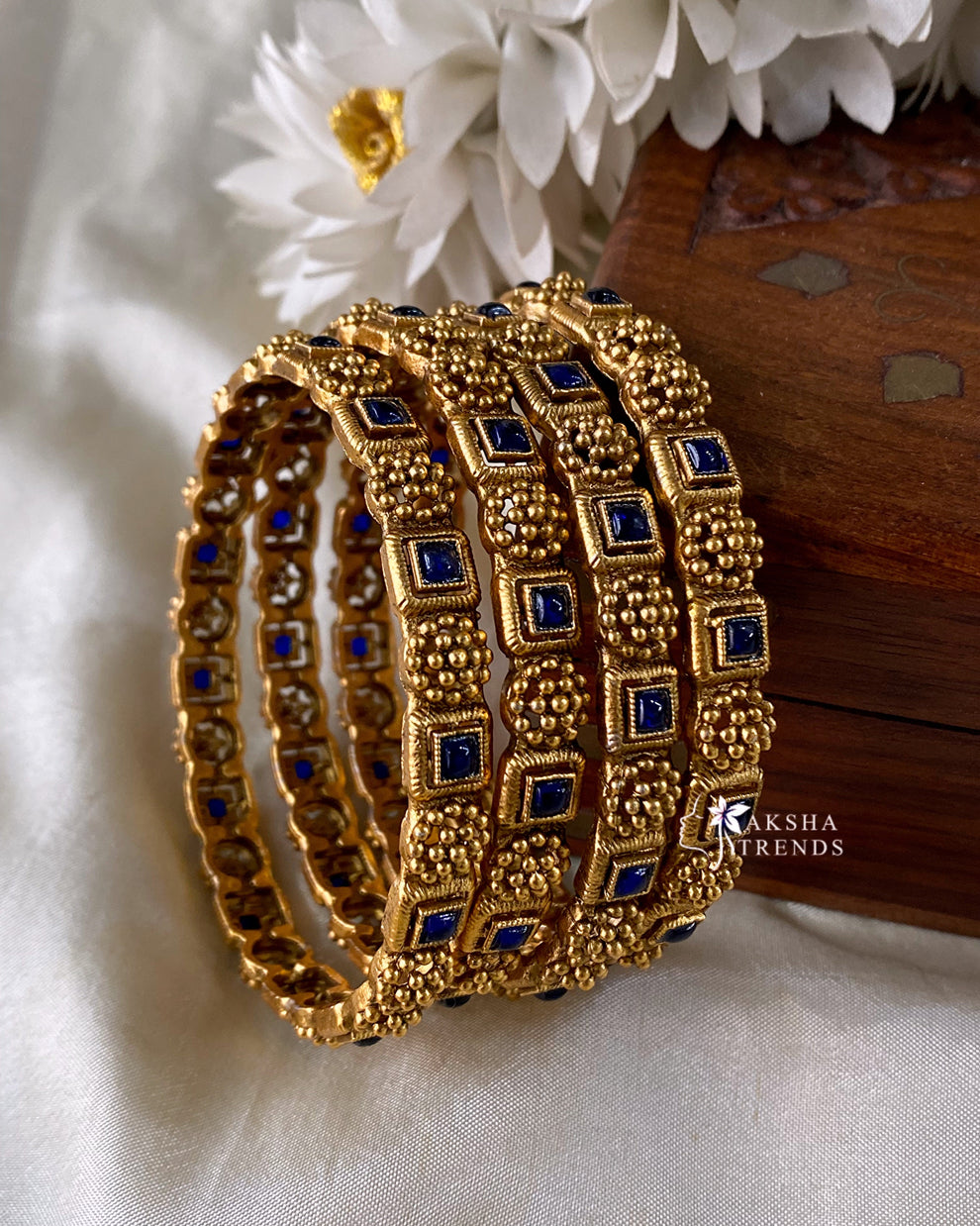 Antique bangles -Blue (4pc) Aksha Trends 
