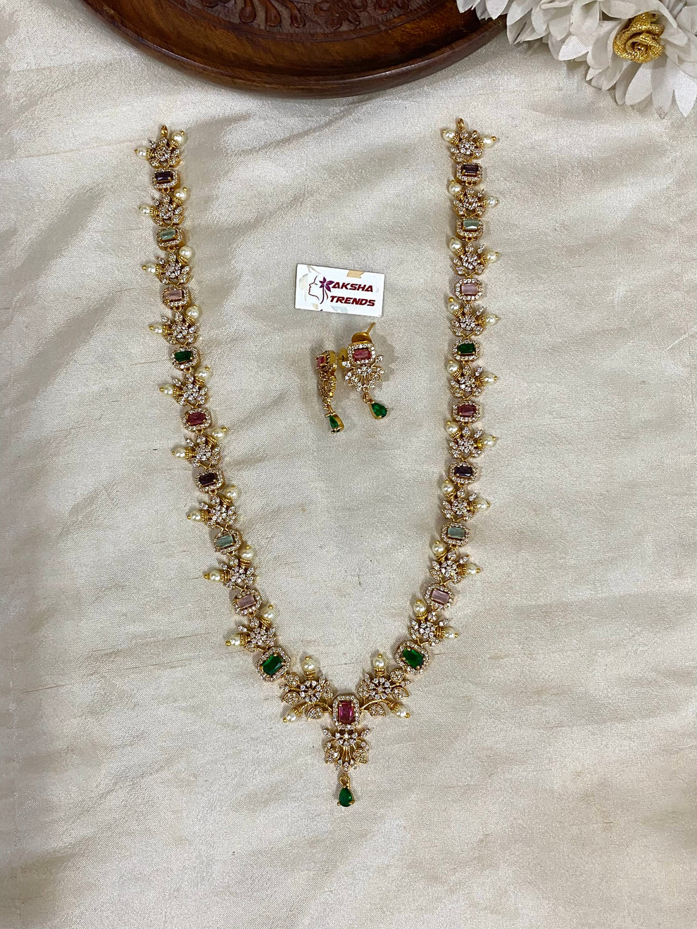Pearl floral diamond haram Aksha Trends 