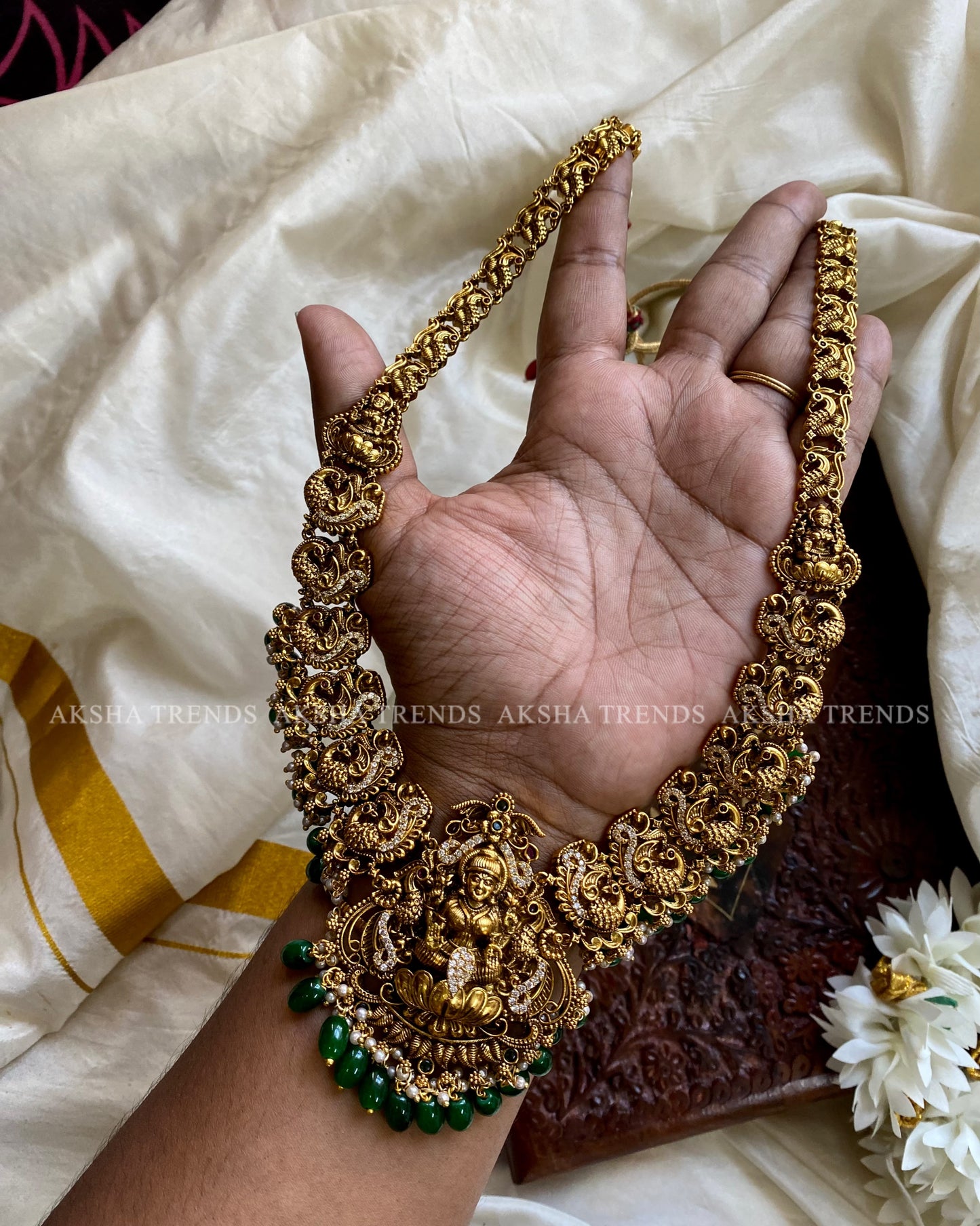 Nagasi bridal Haram Aksha Trends