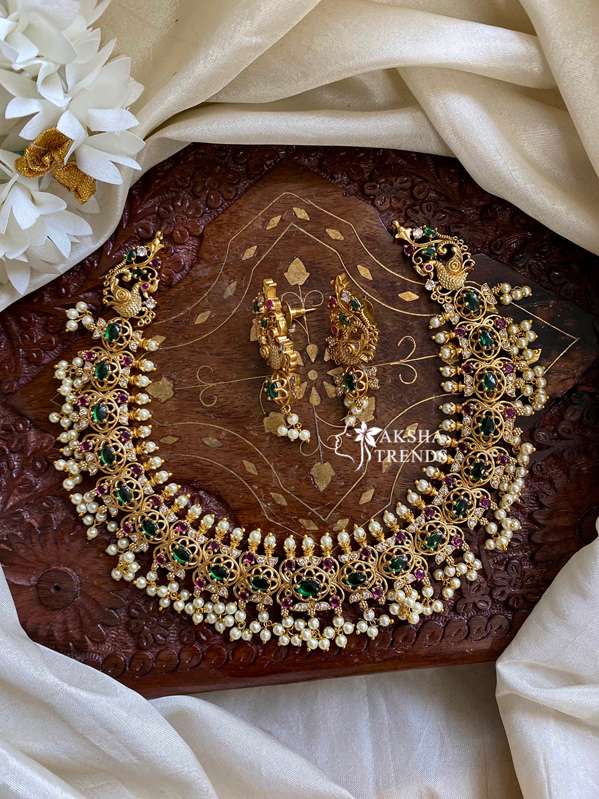 Royal Emerald Guttapusulu Aksha Trends