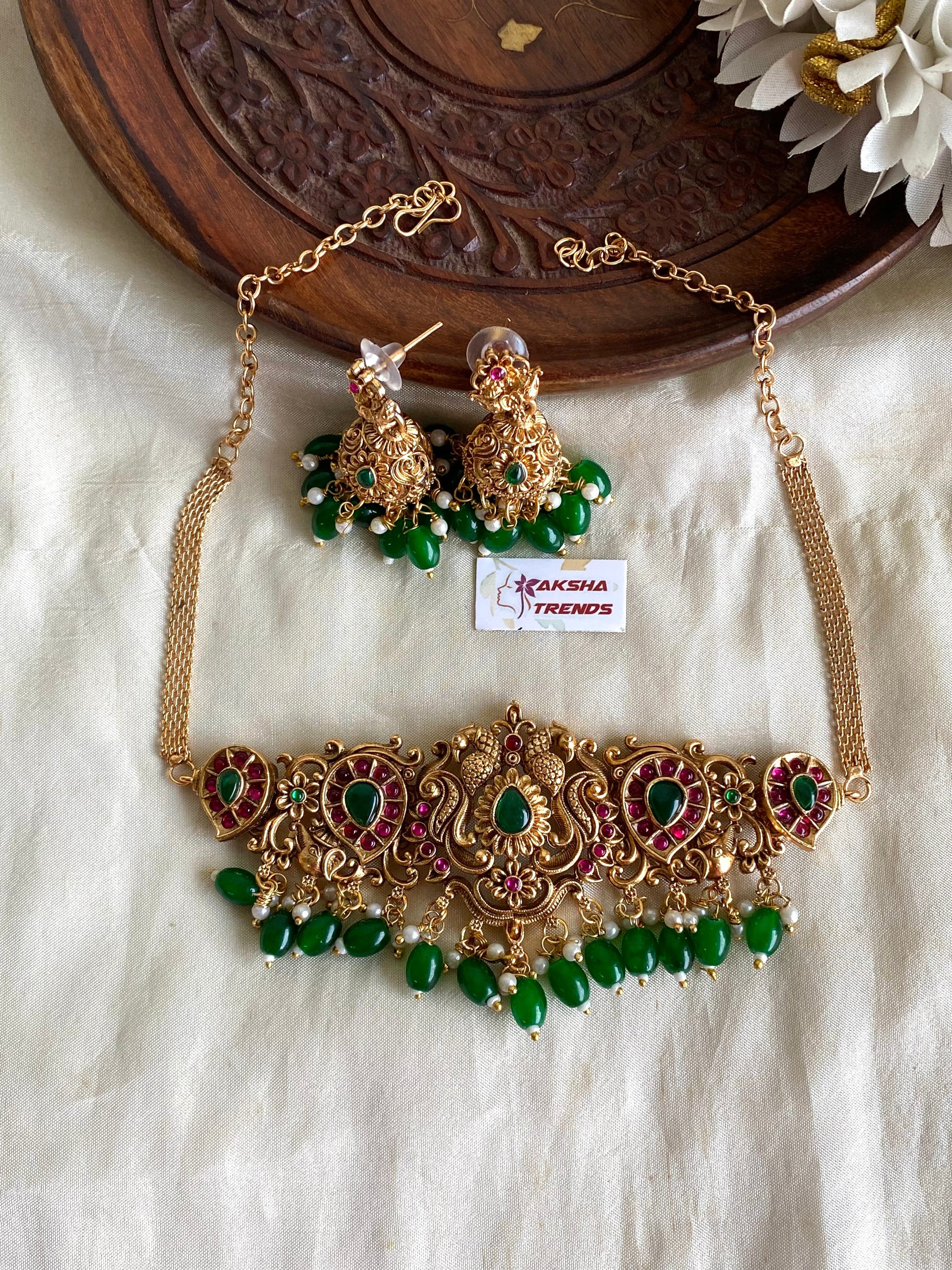 Antique floral kemp choker Aksha Trends