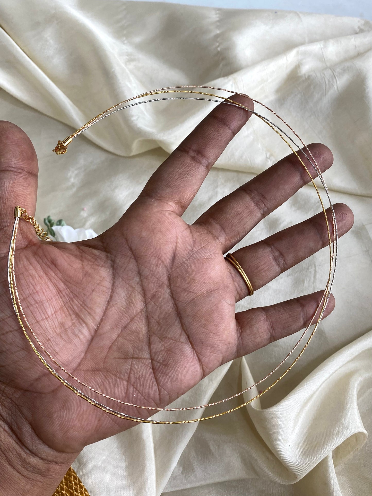 Plain chain Aksha Trends