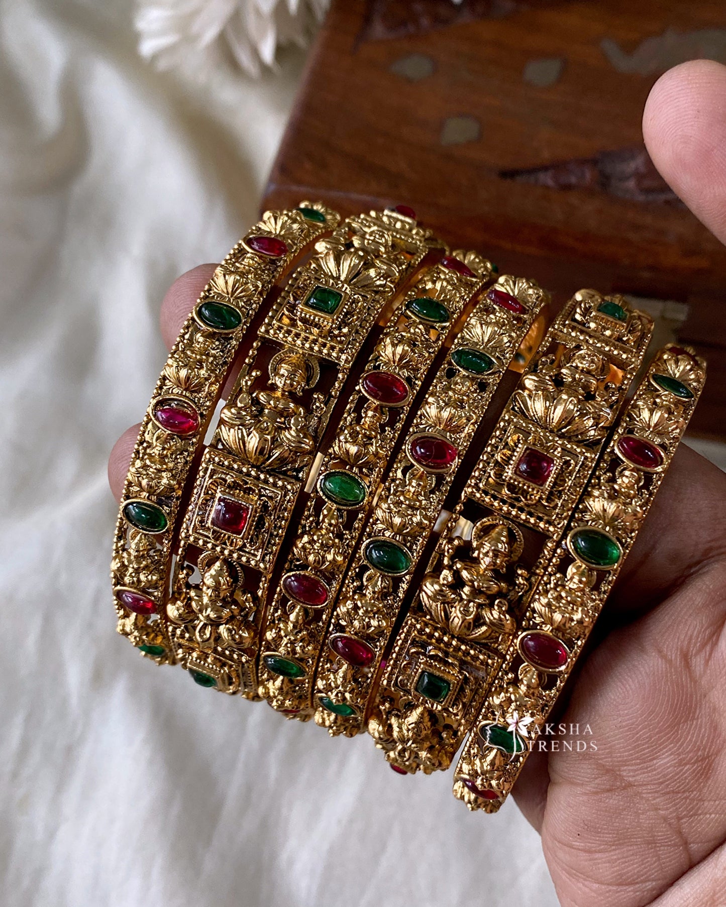 Antique bridal bangles (6pc) Aksha Trends