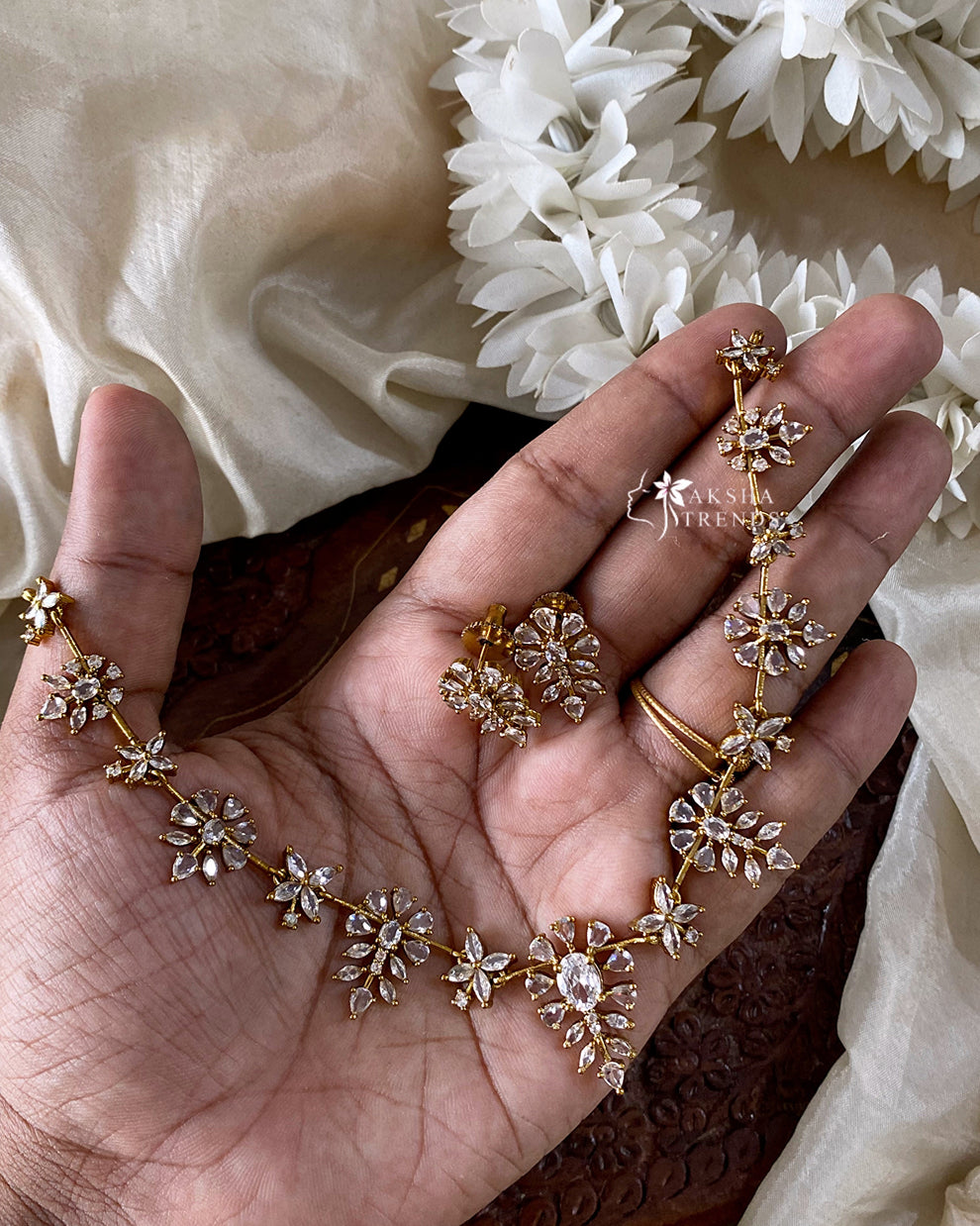 Floral diamond Necklace Aksha Trends 