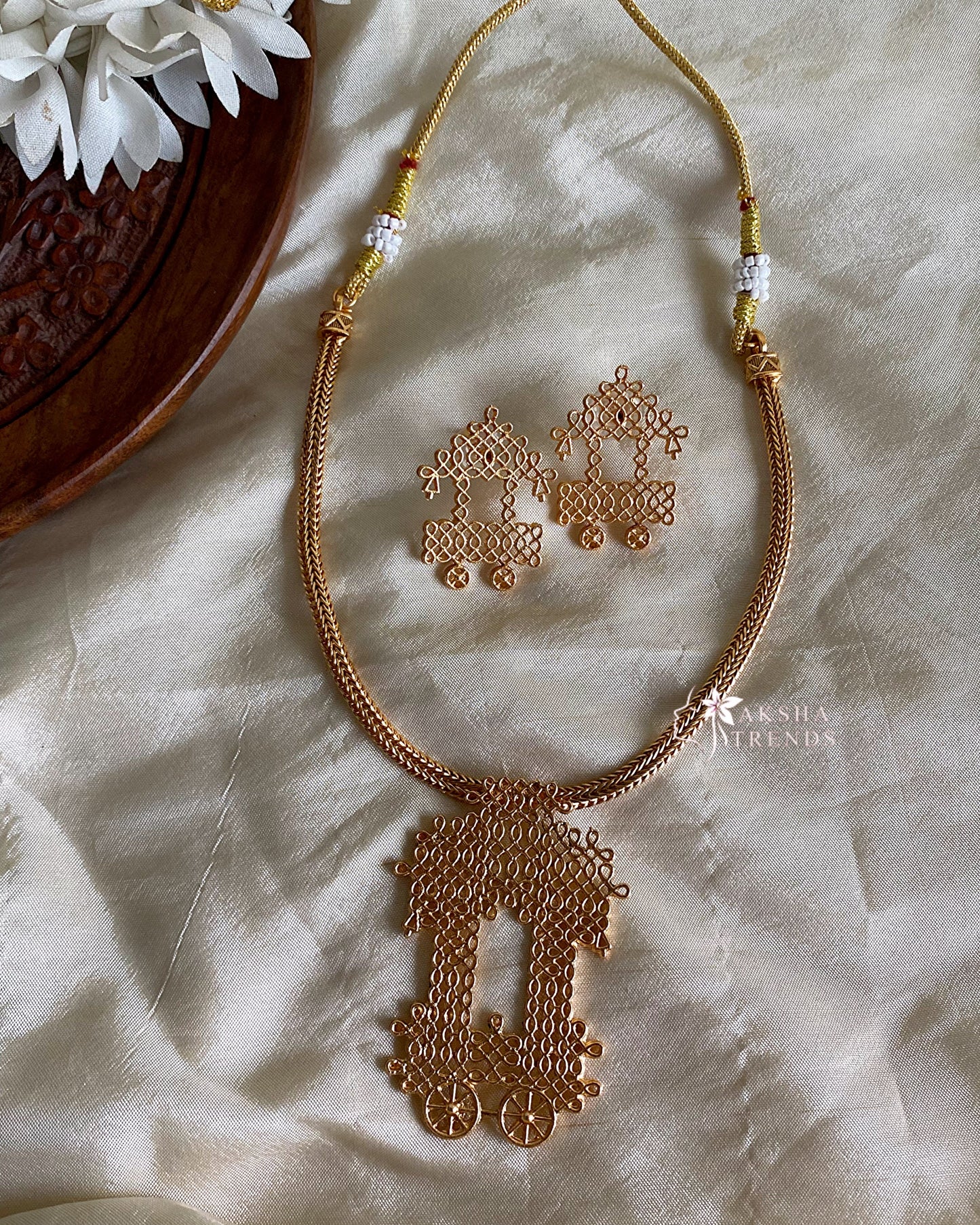 Antique Kolam choker Aksha Trends