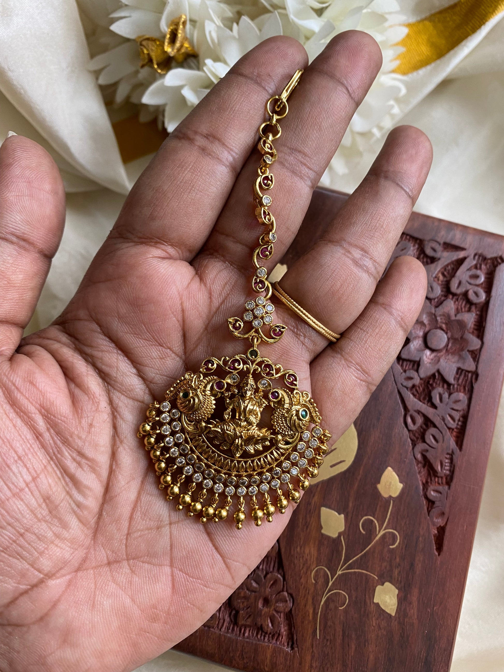 Premium bridal tikka kemp Aksha Trends