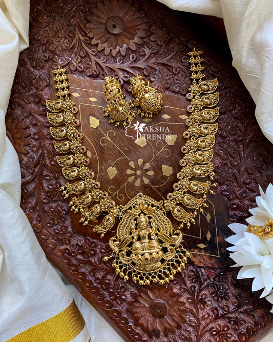 Golden Manga bridal Necklace Aksha Trends
