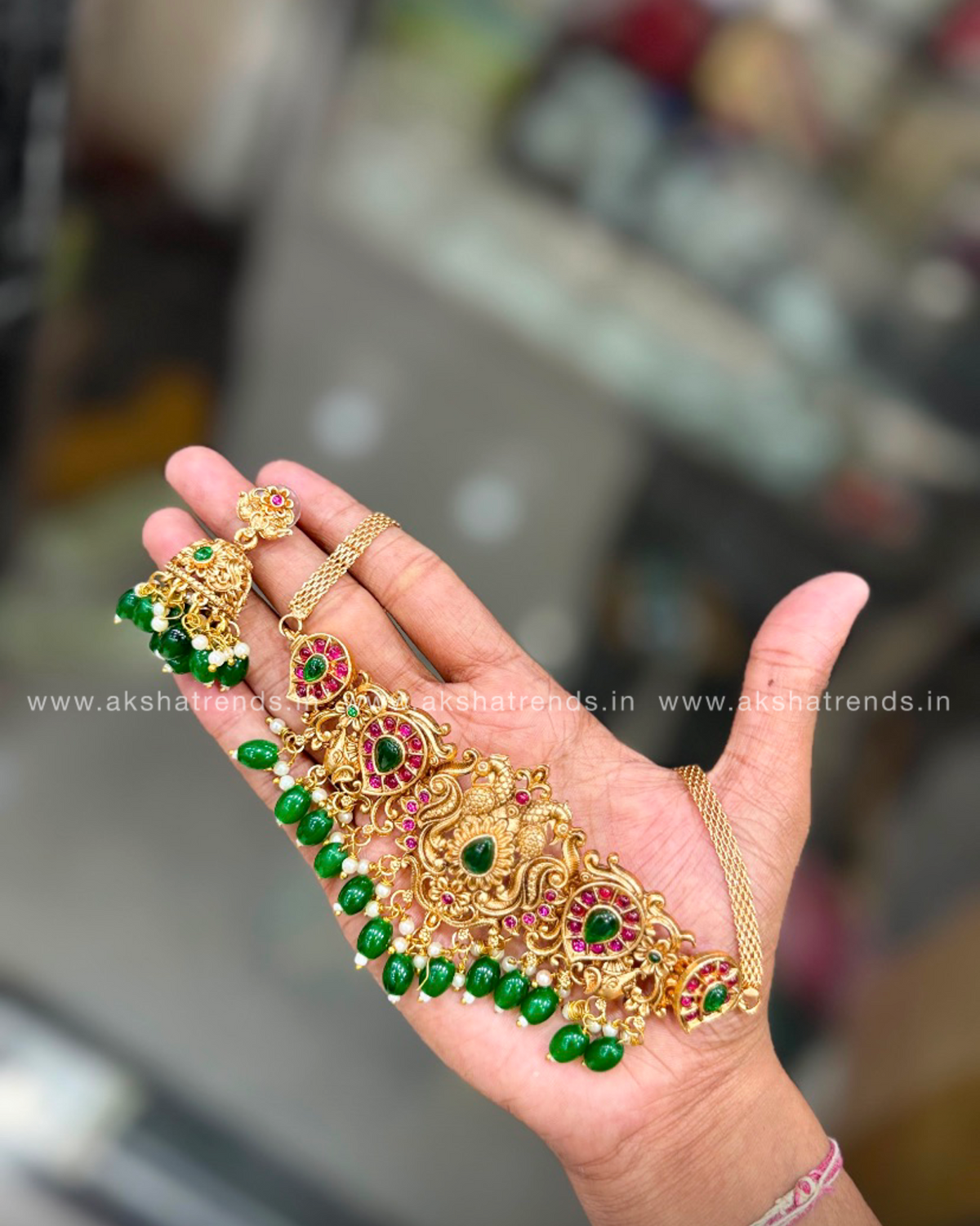 Antique floral kemp choker Aksha Trends