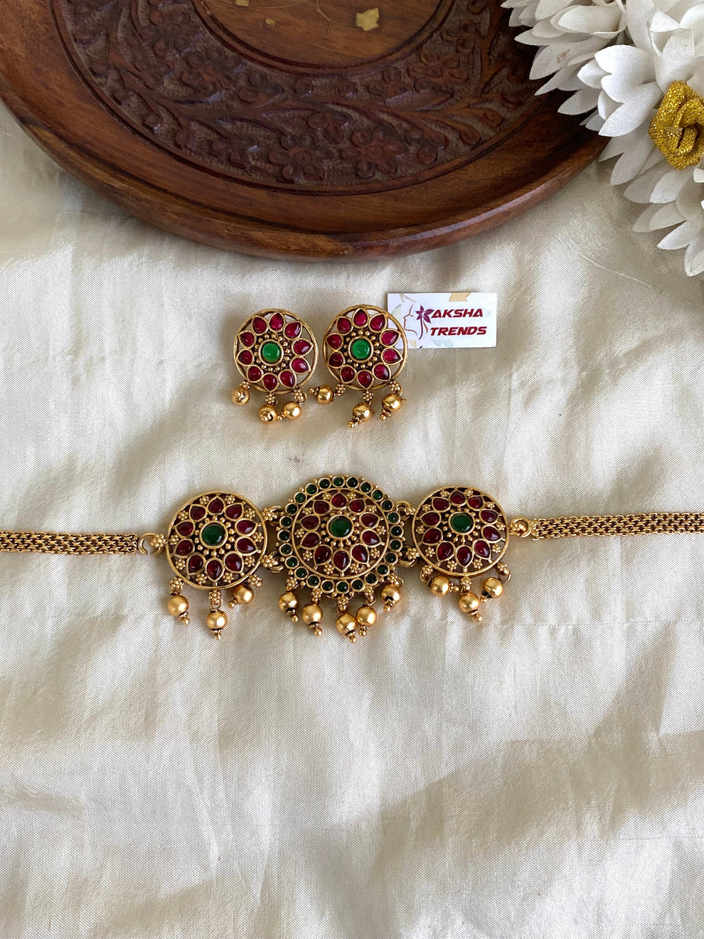 Antique floral choker Aksha Trends 