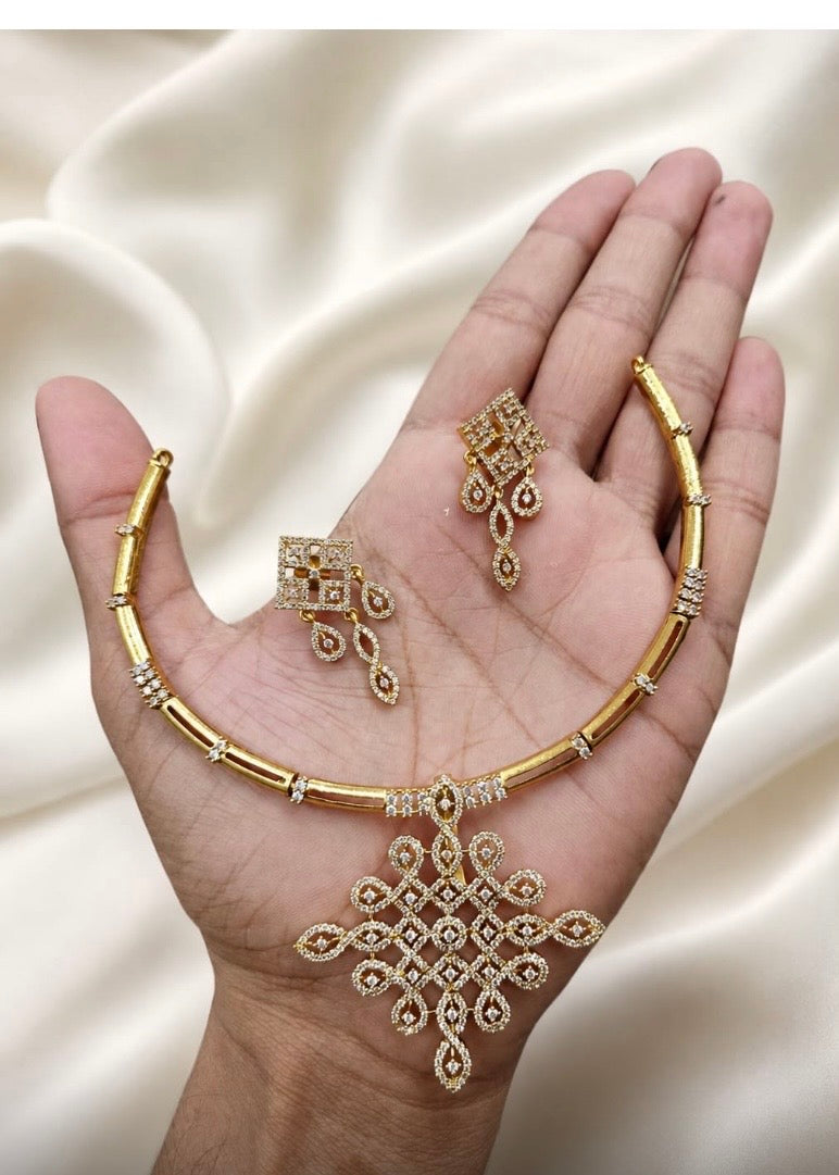 Kolam diamond necklace Aksha Trends