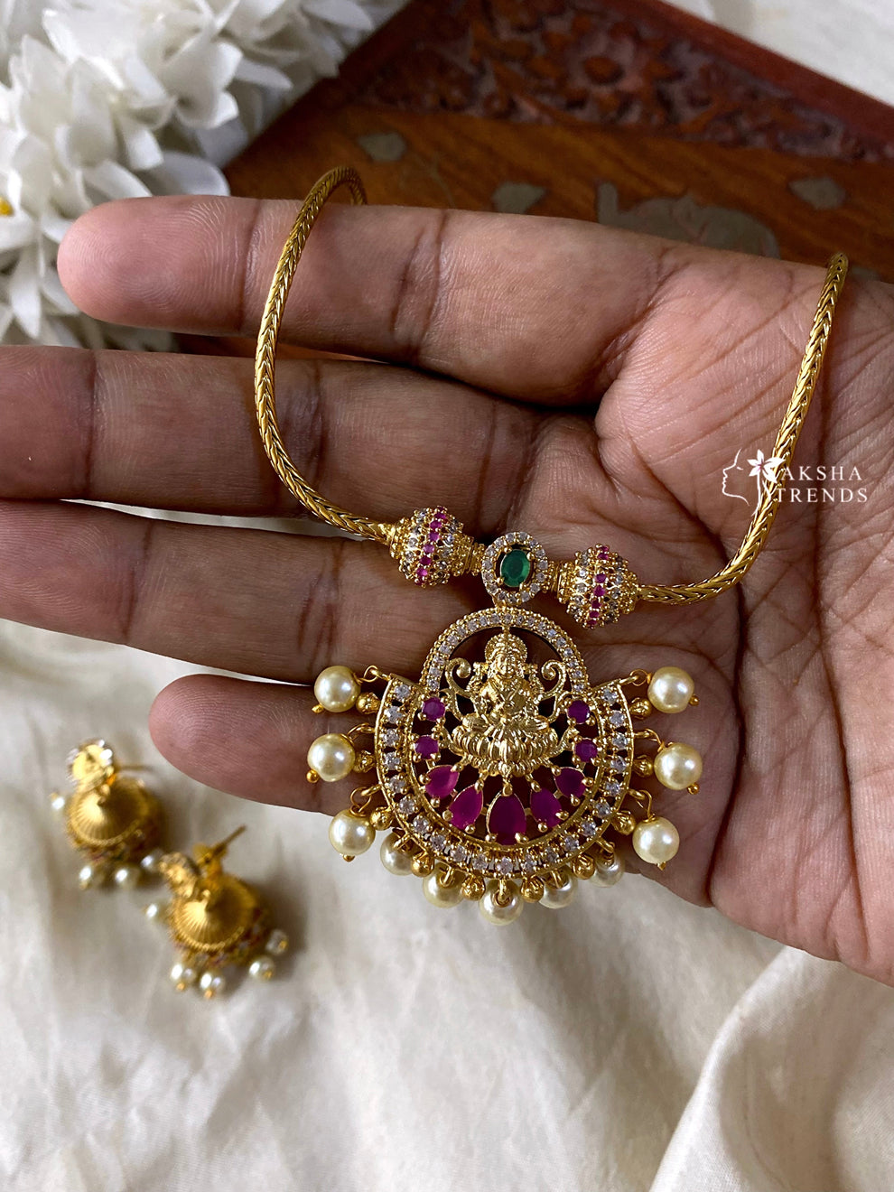 Lakshmi Attigai Aksha Trends 