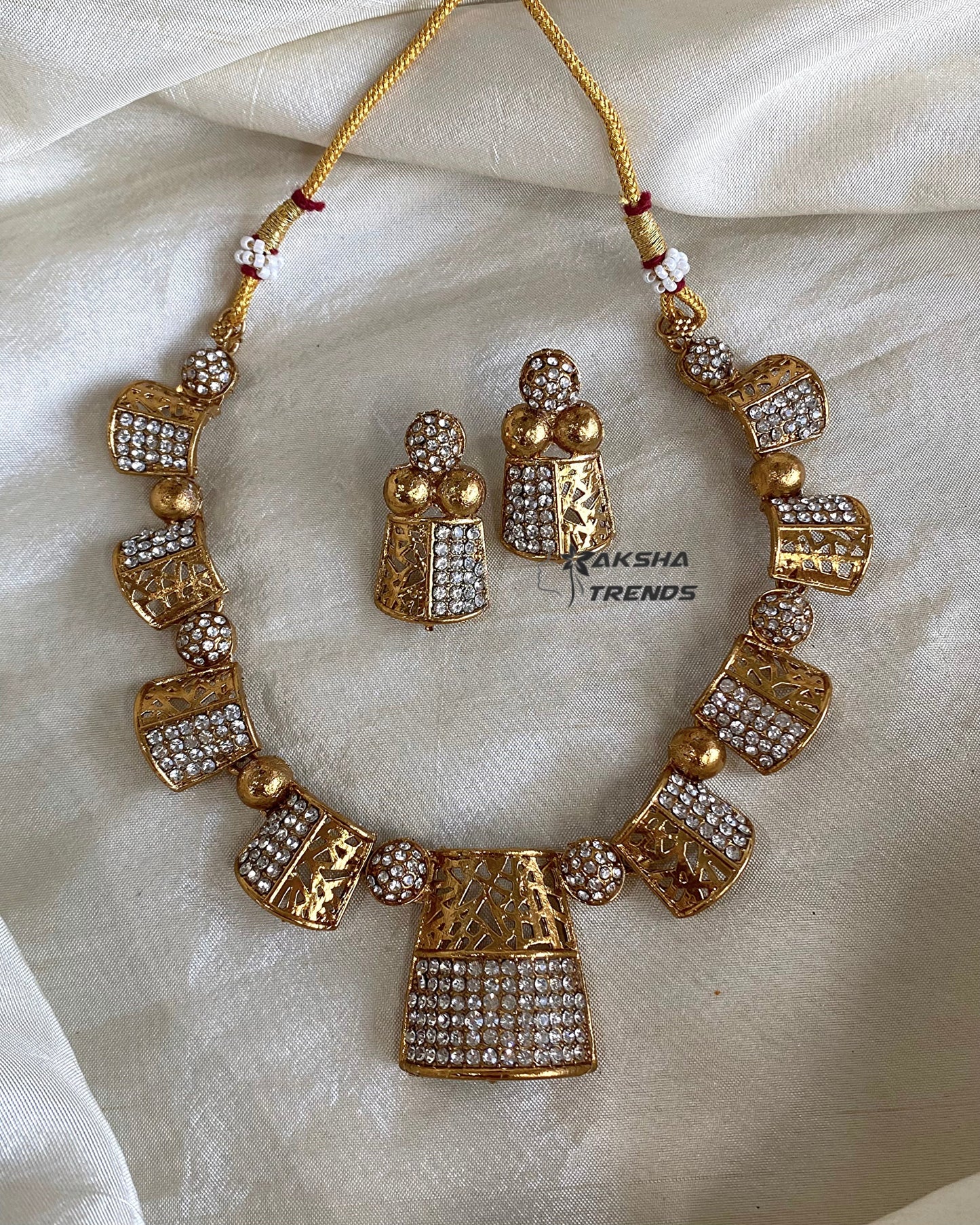 Antique Trendy designer necklace Aksha Trends