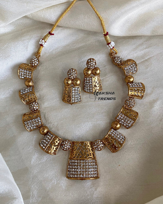 Antique Trendy designer necklace Aksha Trends