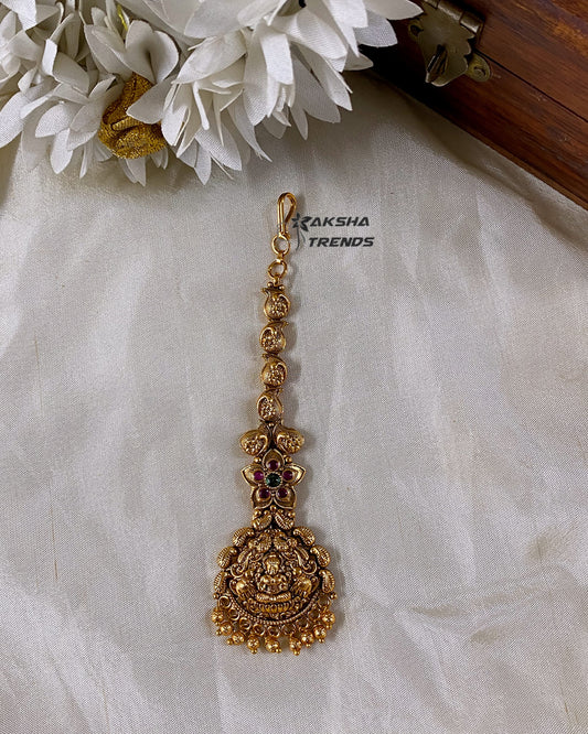 Premium gold tikka Aksha Trends