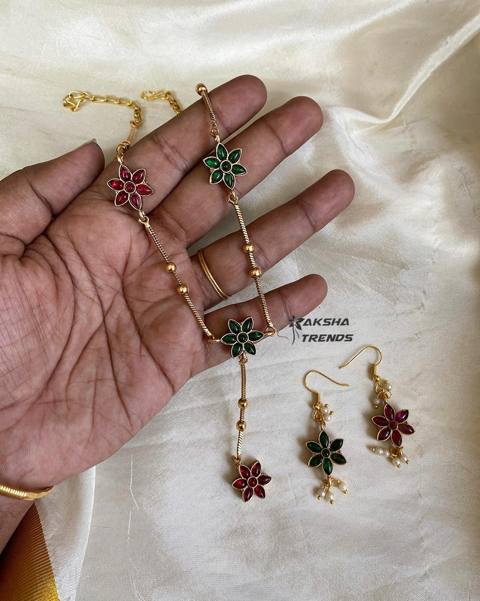 2 in 1 Reversible floral chain Aksha Trends 