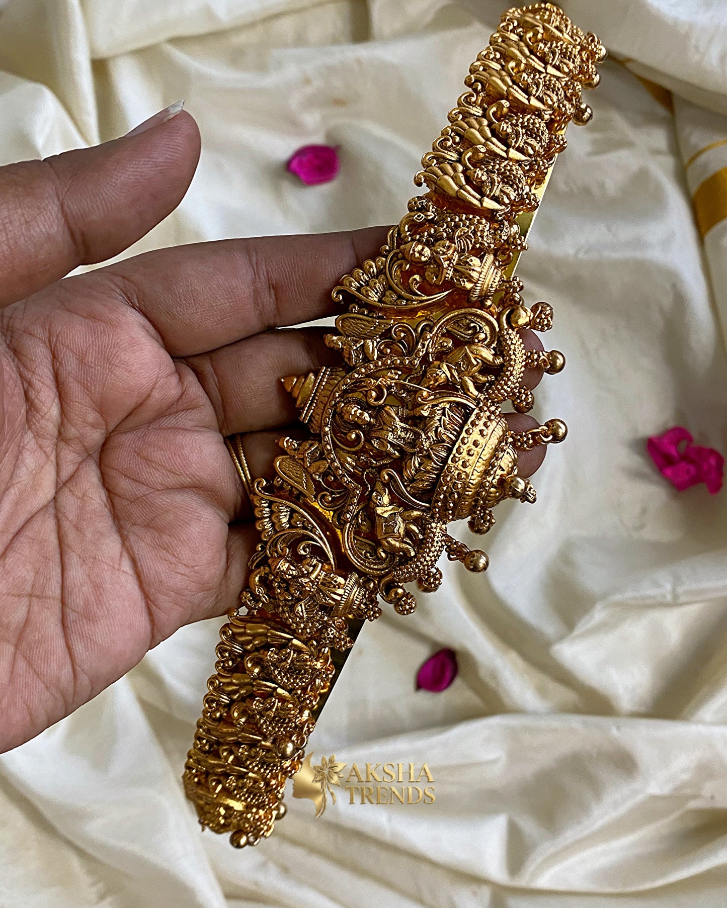 Antique lakshmi bridal hipbelt -gold Aksha Trends