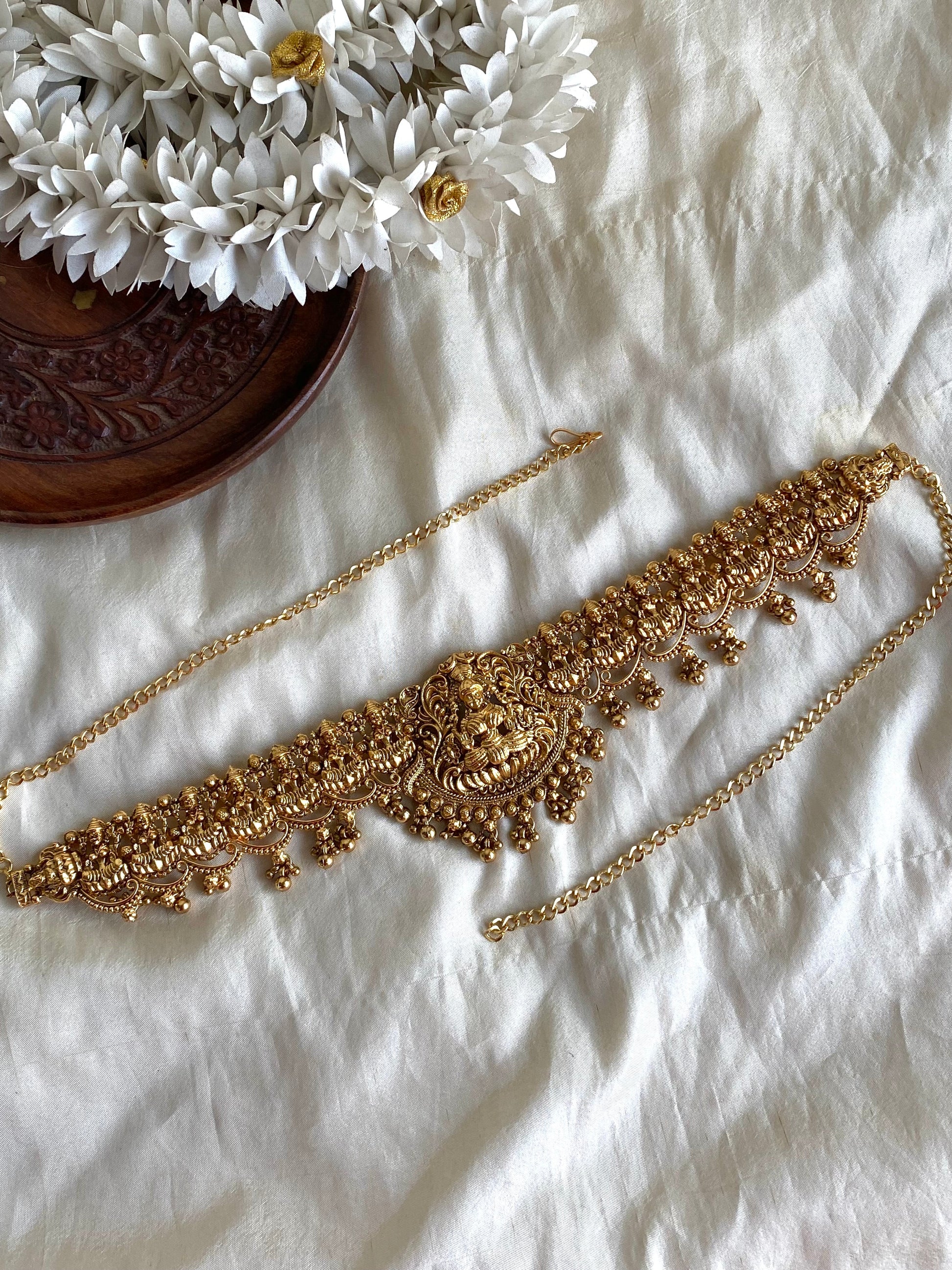 Antique lakshmi hipchain Aksha Trends