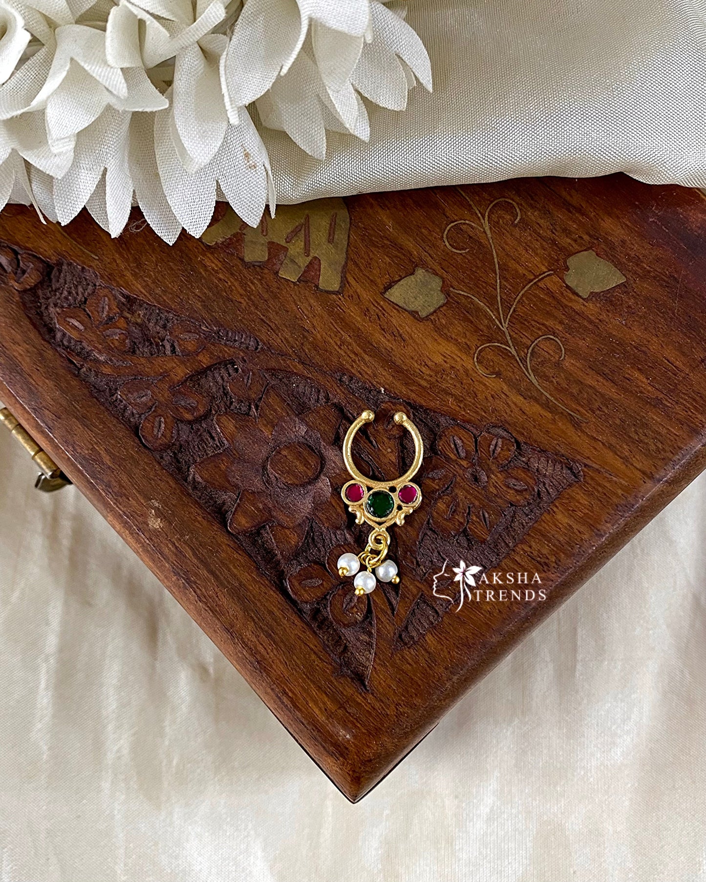 Premium kemp Nose pin Aksha Trends