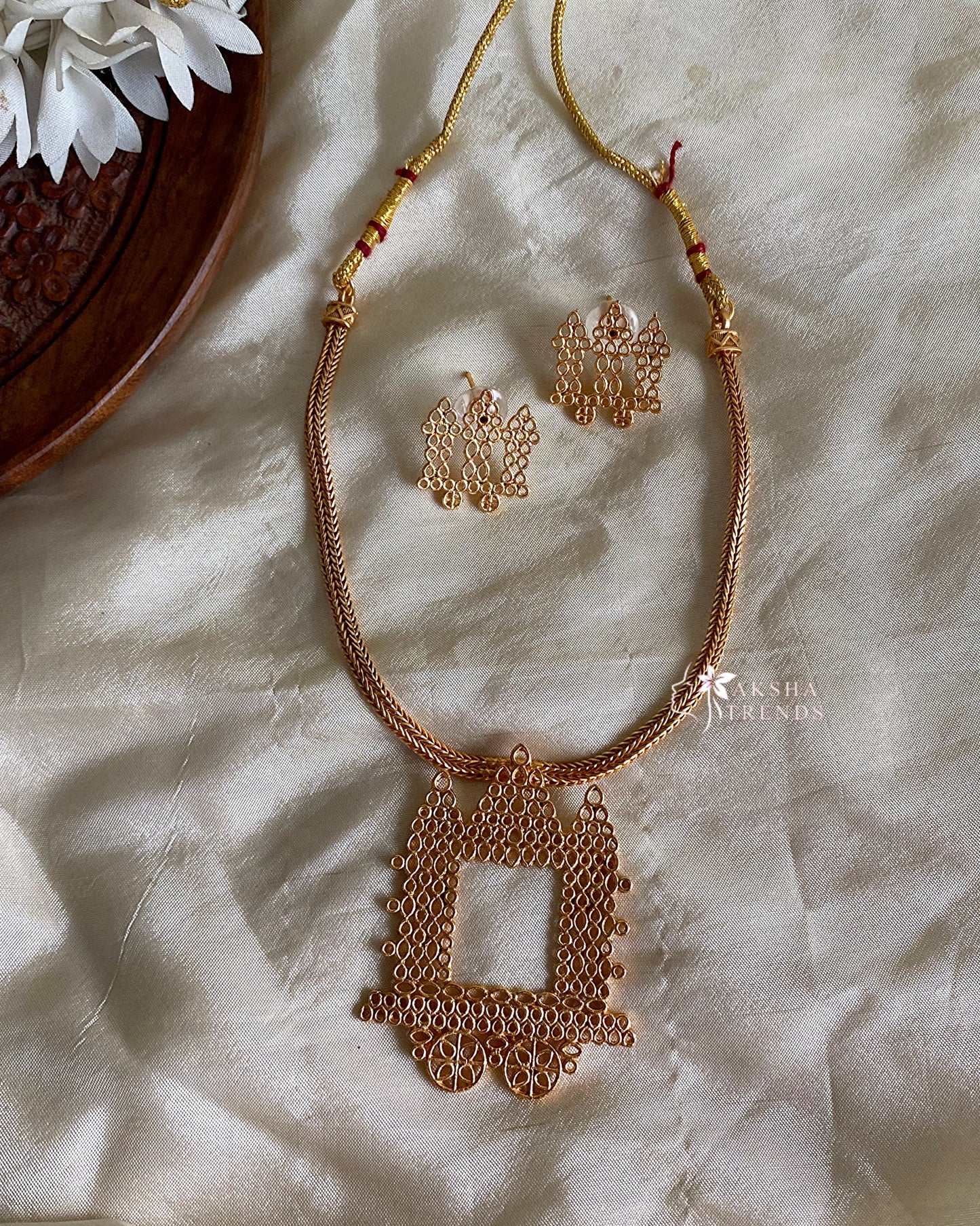 Antique Kolam choker Aksha Trends