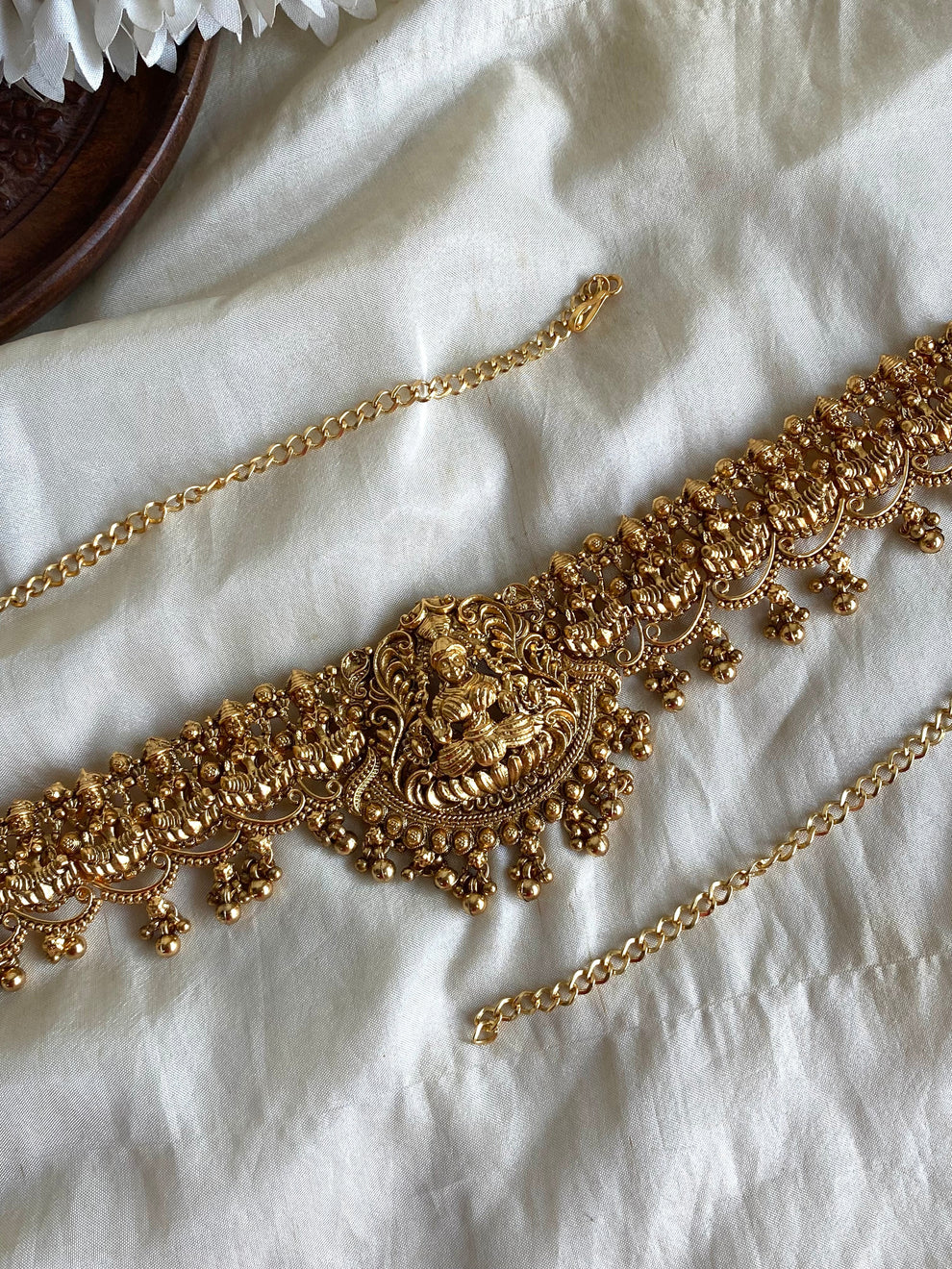 Antique lakshmi hipchain Aksha Trends 