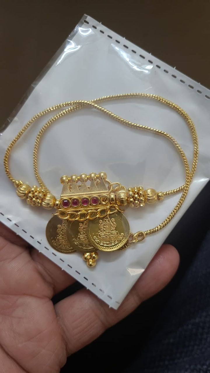 Lakshmi 3-gold coin chain Aksha Trends 