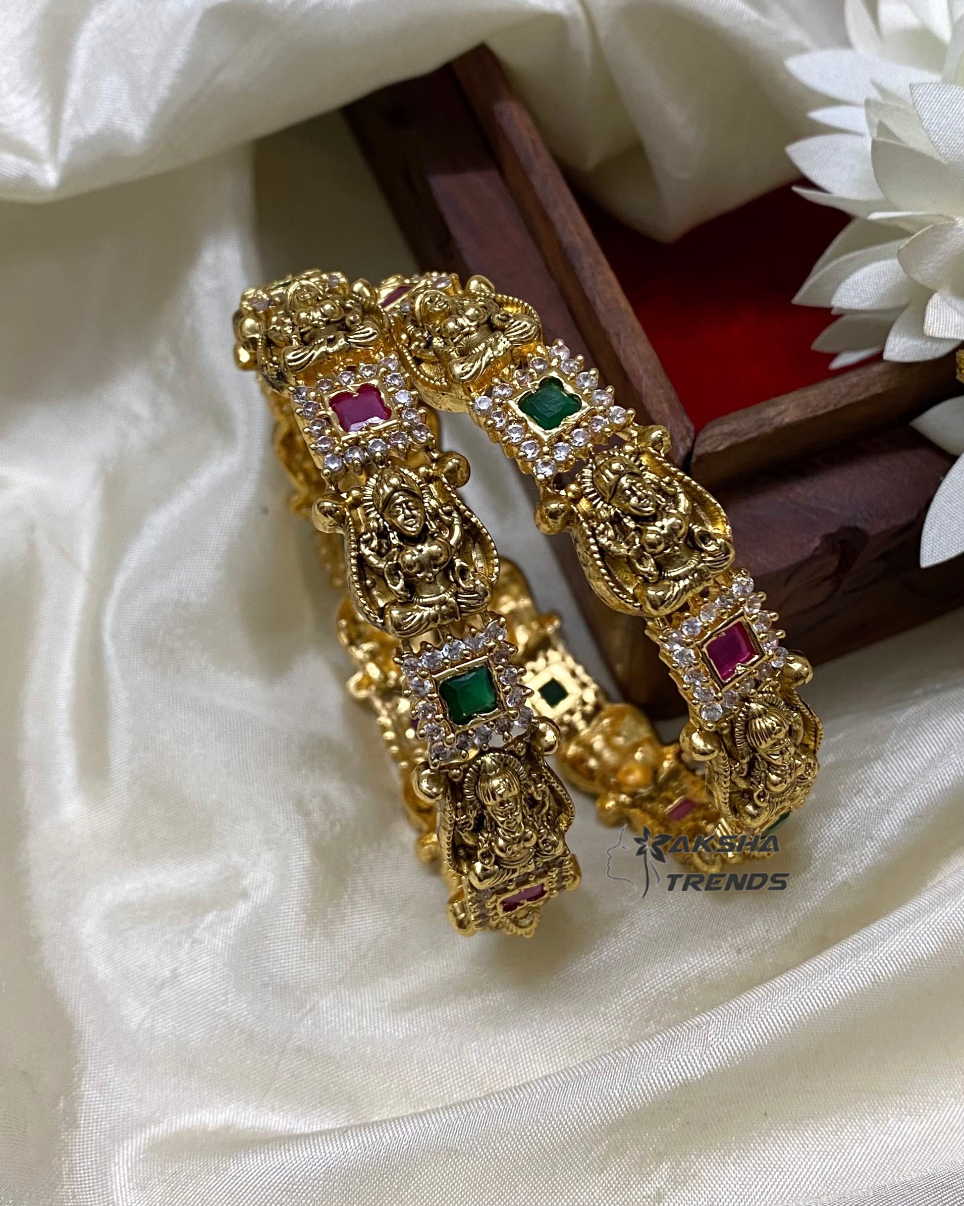 Nagas Premium bridal bangles (2pc) Aksha Trends