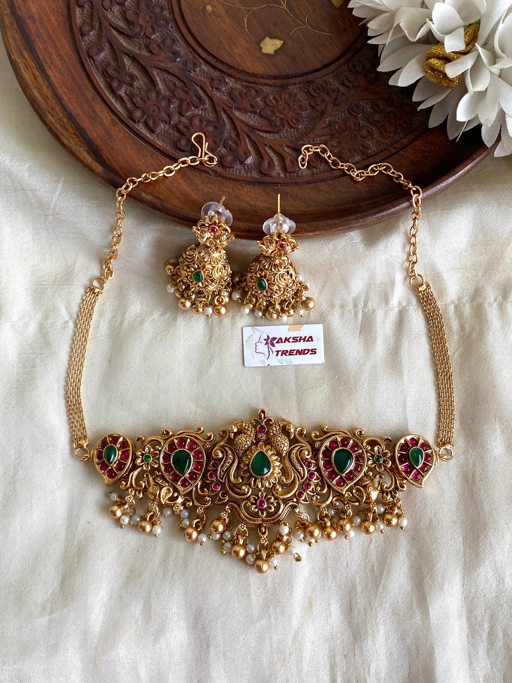 Antique floral kemp choker Aksha Trends