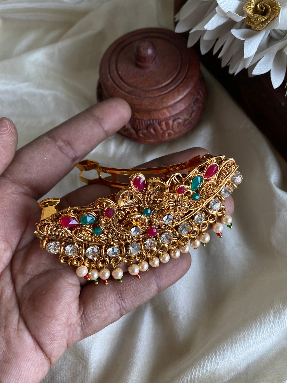 Fancy gold Hair clip Aksha Trends 