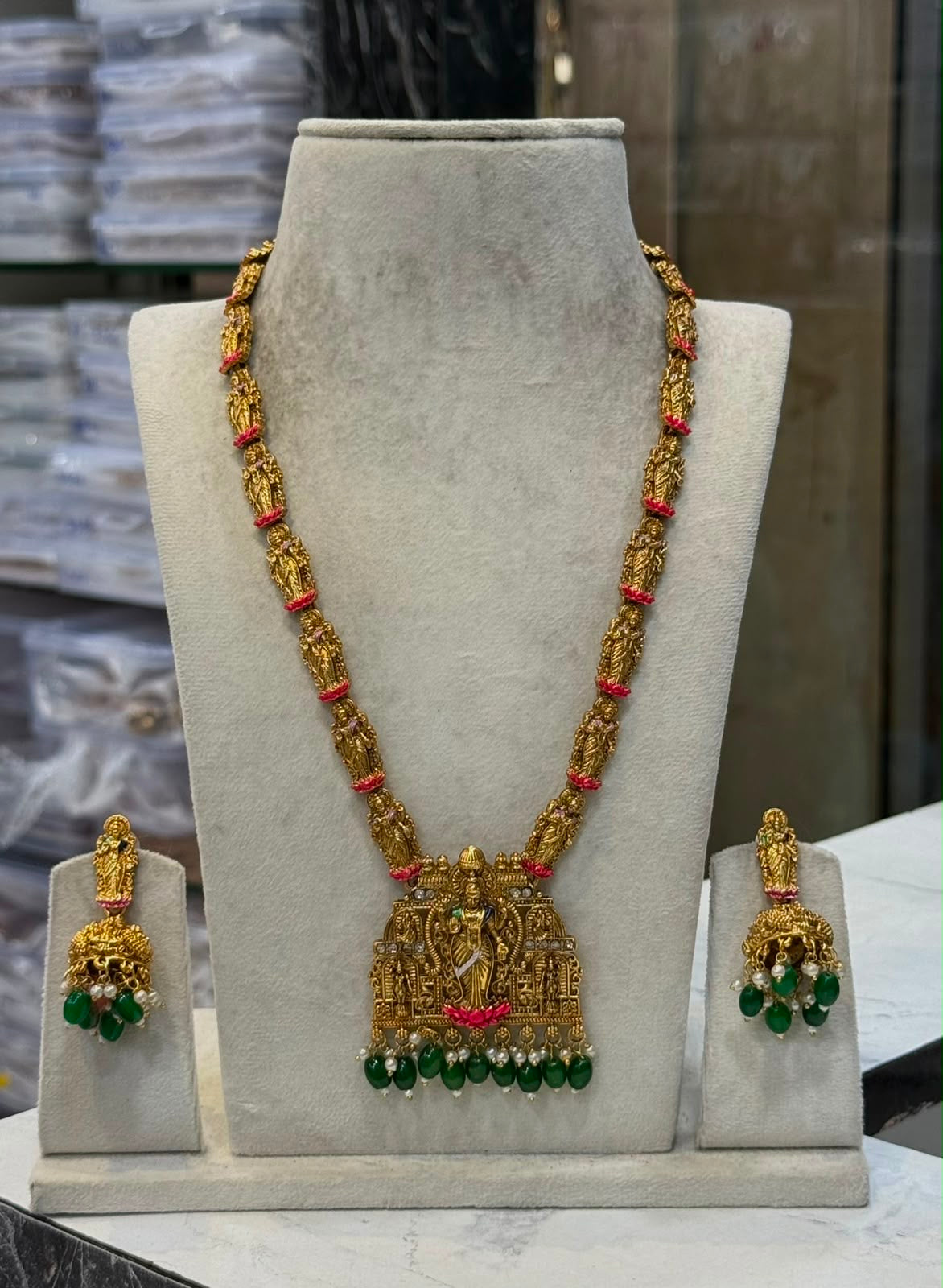 Antique lakshmi haram Aksha Trends