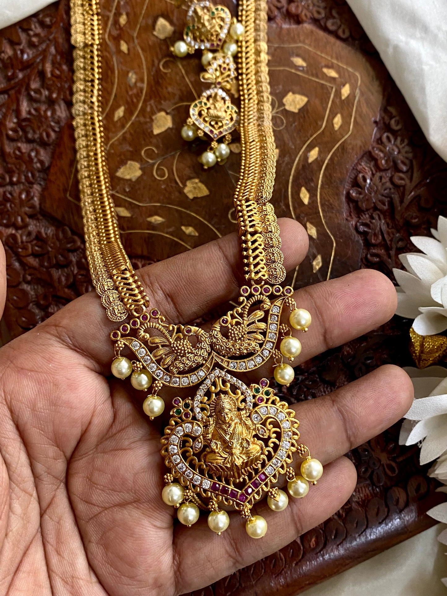 Lakshmi coin pendant haram Aksha Trends
